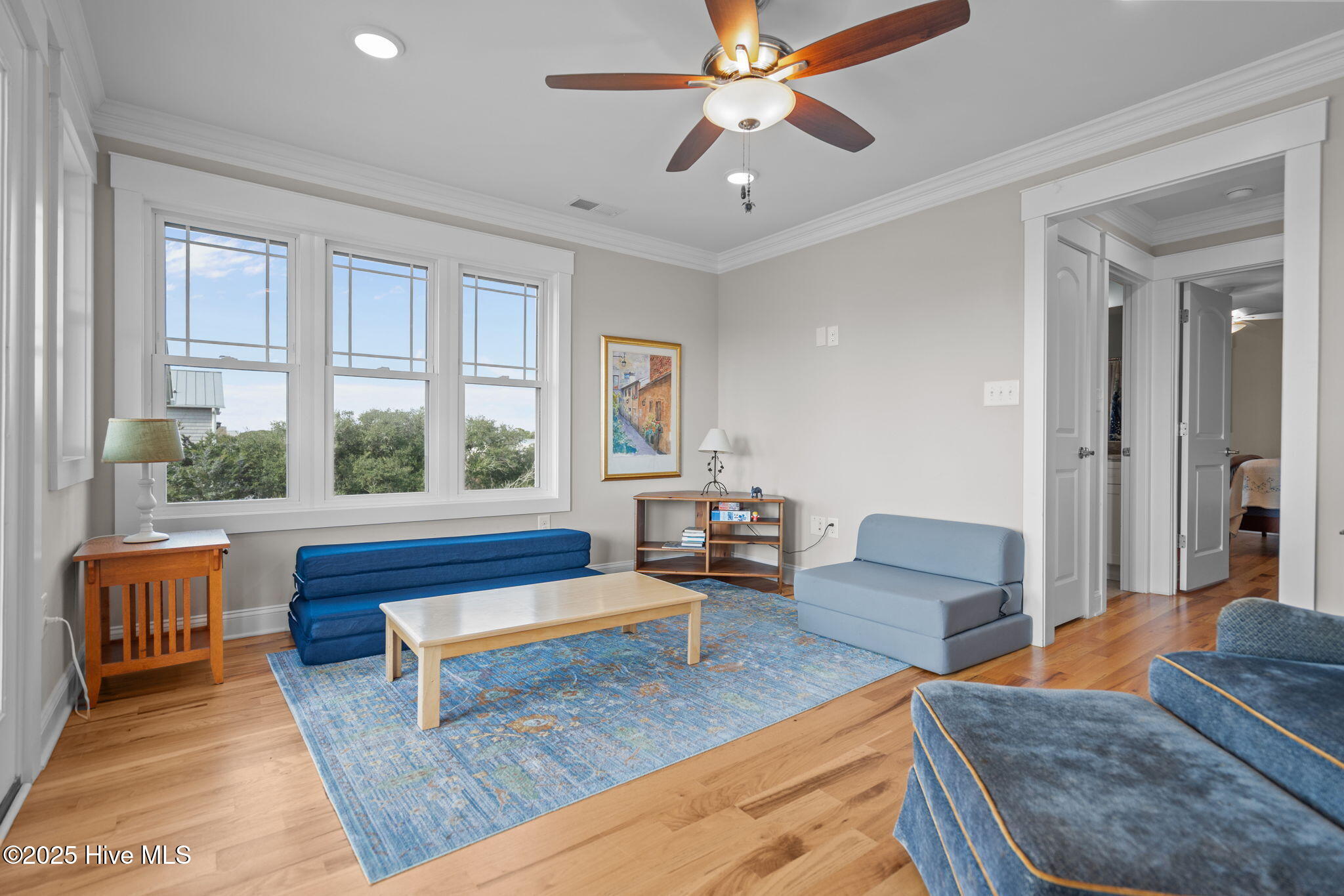 100541907 | Photo 23