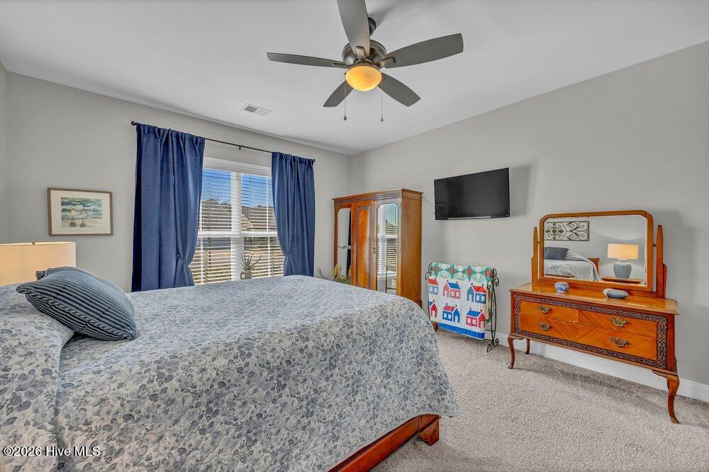 100556390 | Photo 19