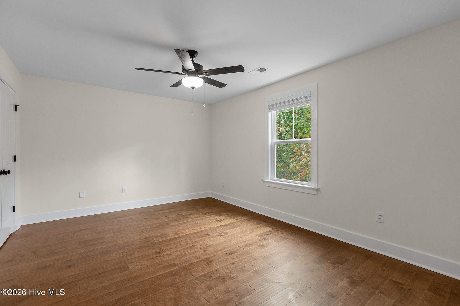 100544259 | Photo 21