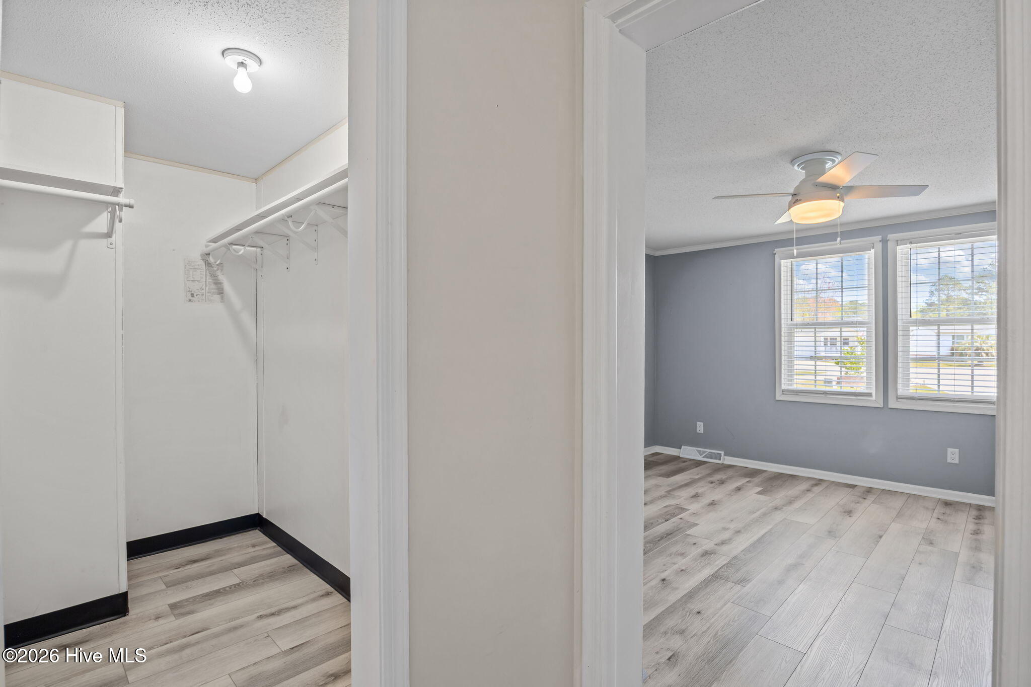 100564707 | Photo 31