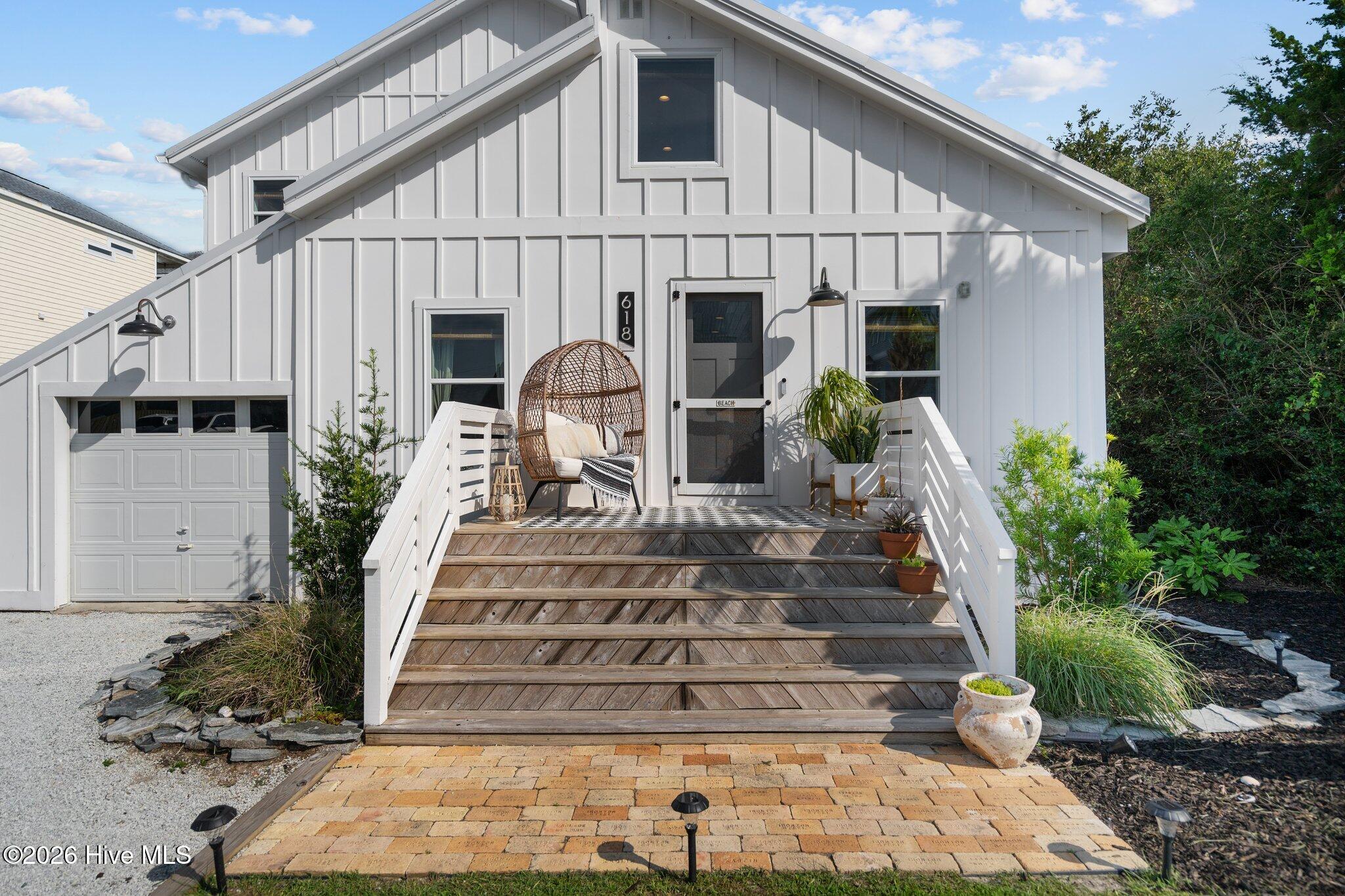 100560357 | Photo 10