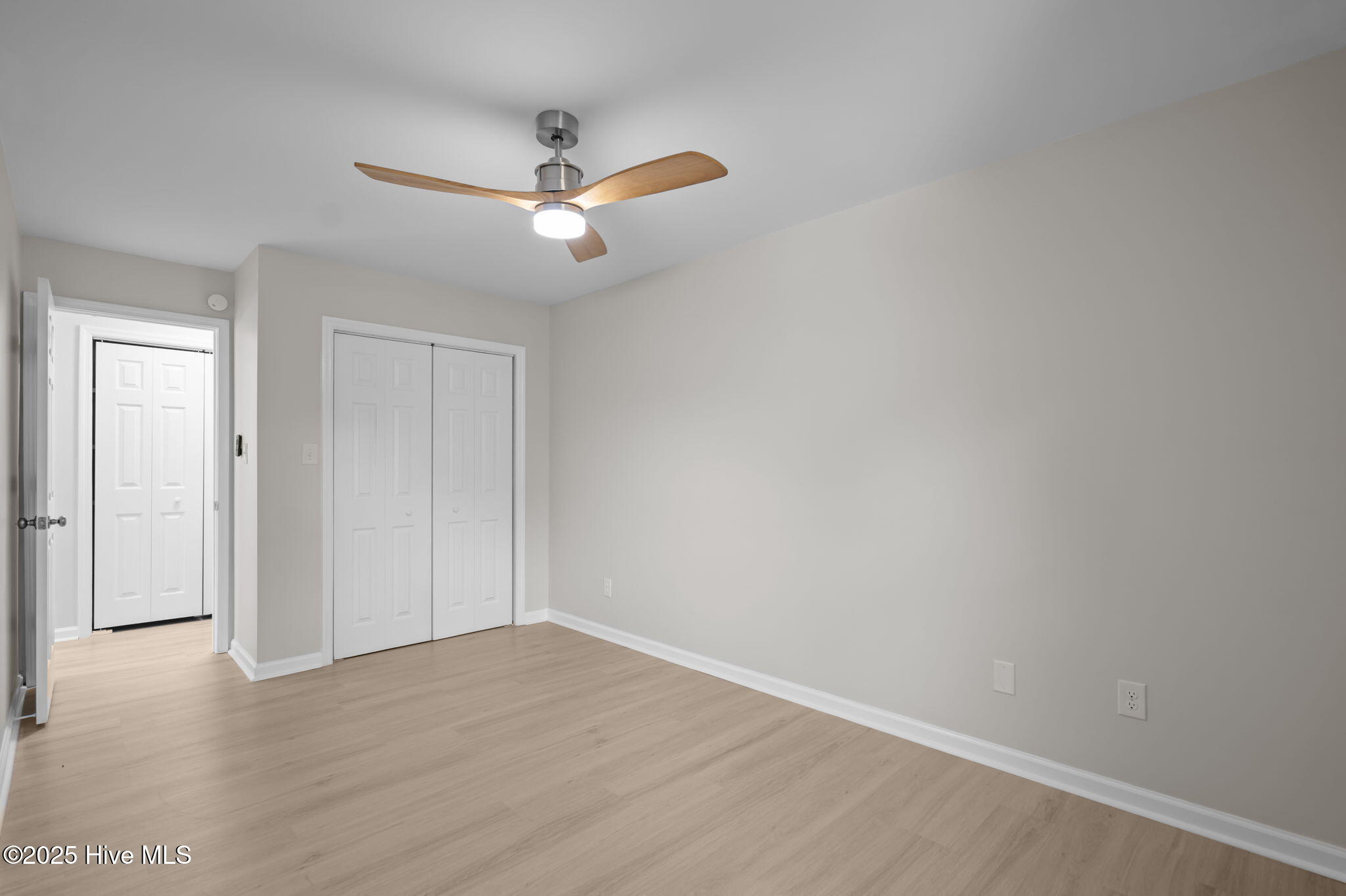 100527627 | Photo 41