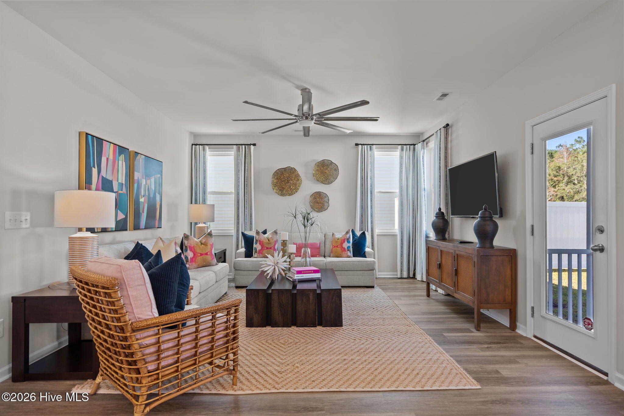 100522171 | Photo 13