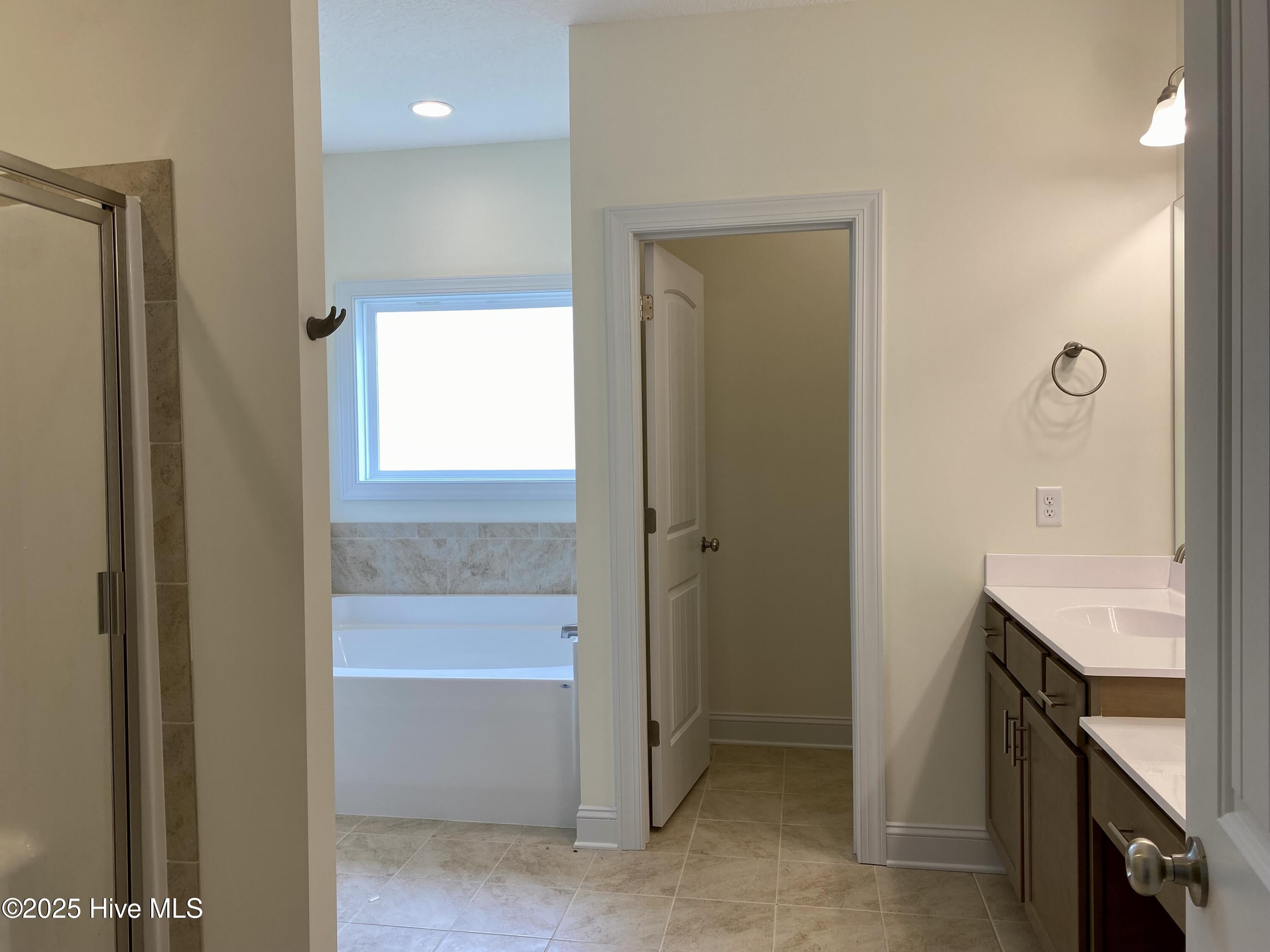 100483147 | Photo 19