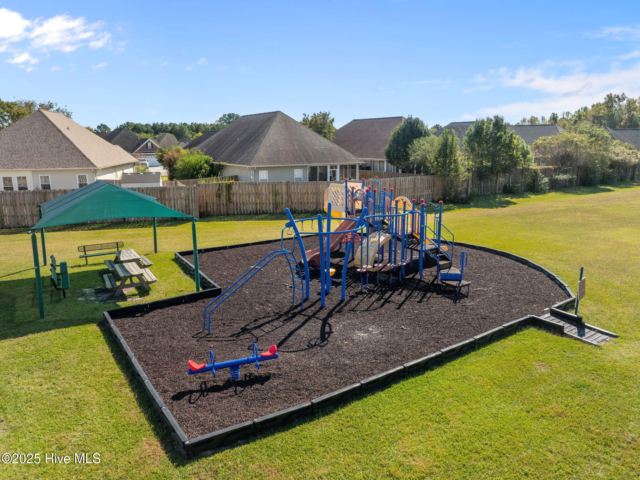 100536269 | Photo 53