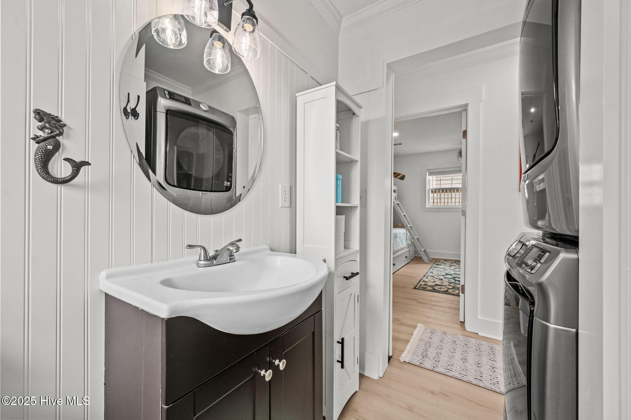 100525706 | Photo 24