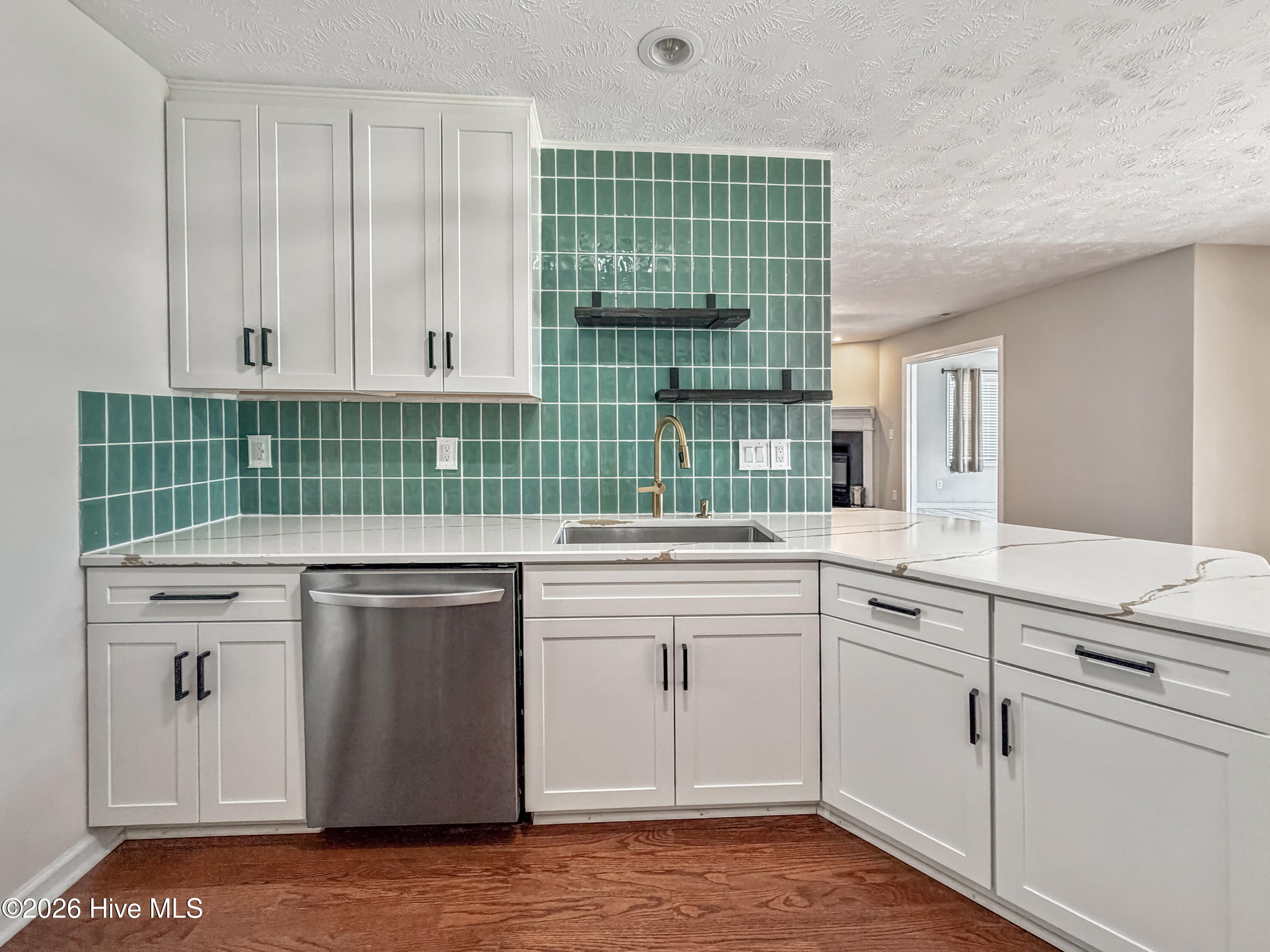 100564126 | Photo 10