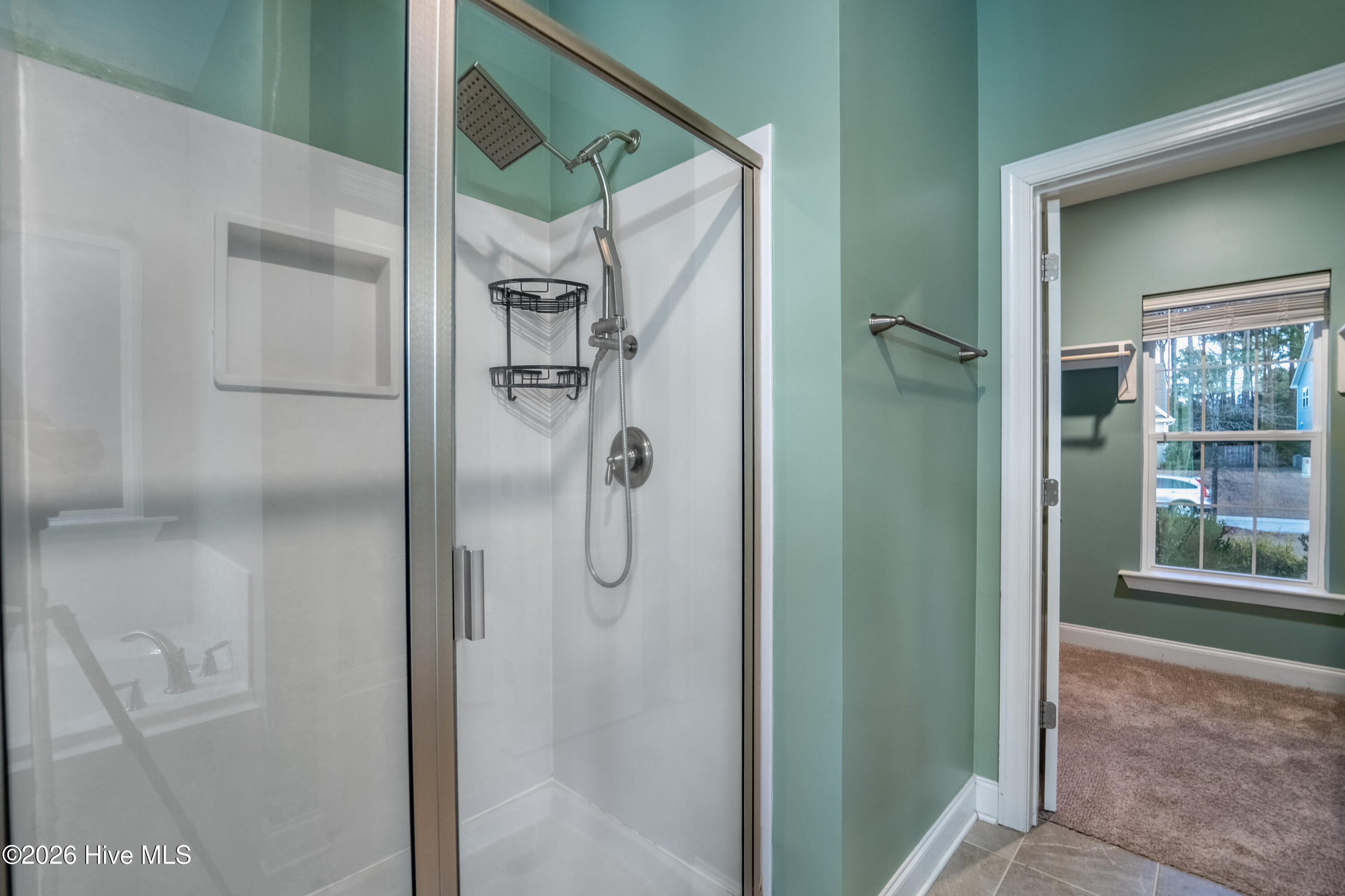 100553861 | Photo 16