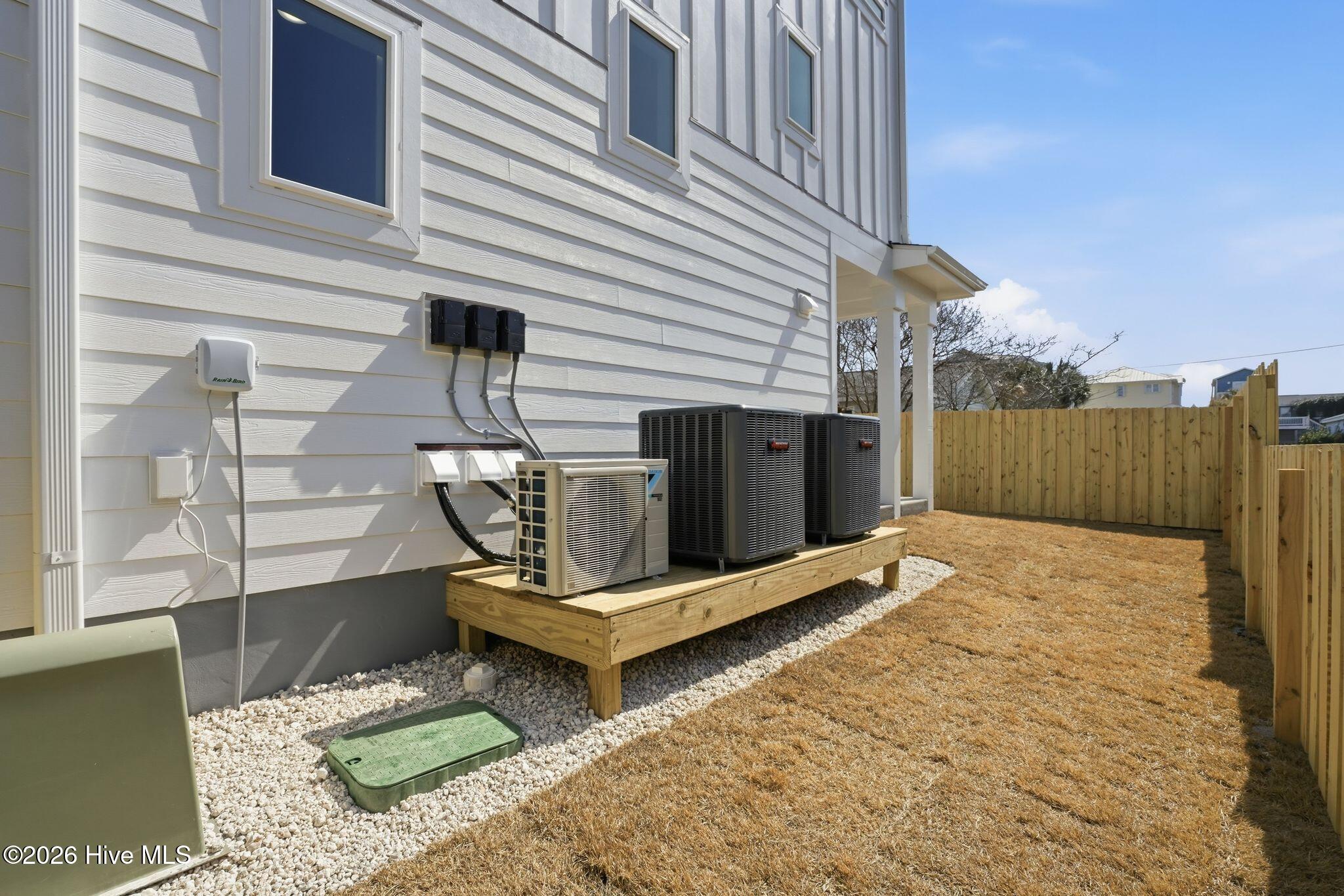 100558491 | Photo 73