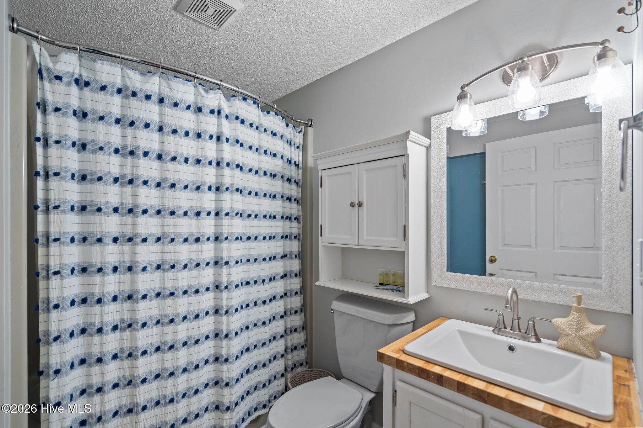 100558110 | Photo 51