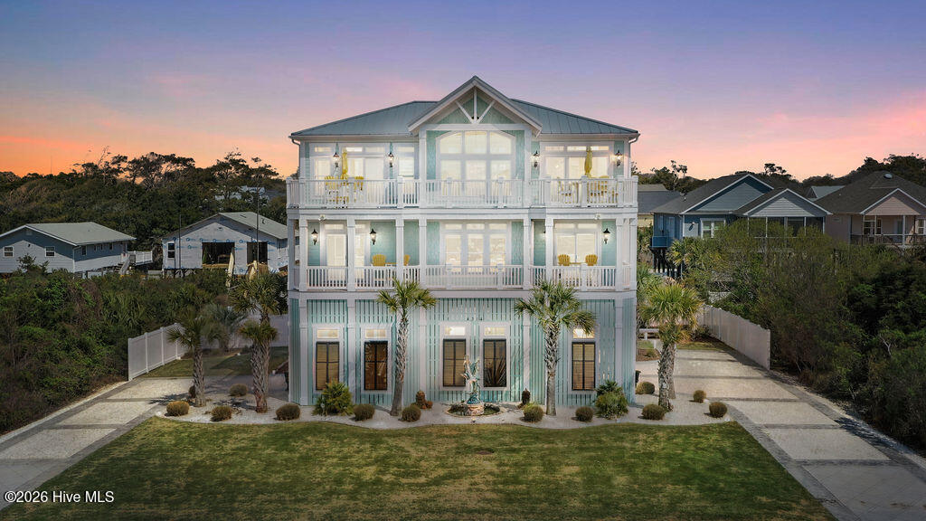 100564206 | Photo 63