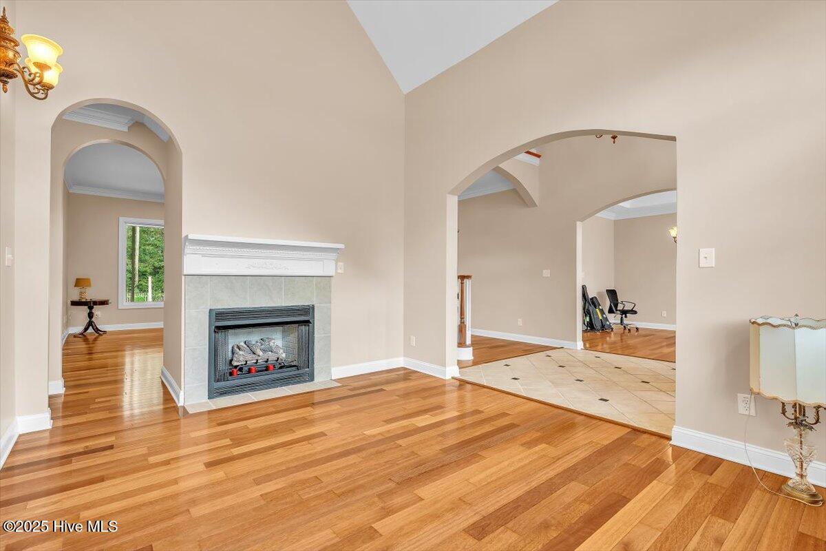 100534566 | Photo 59