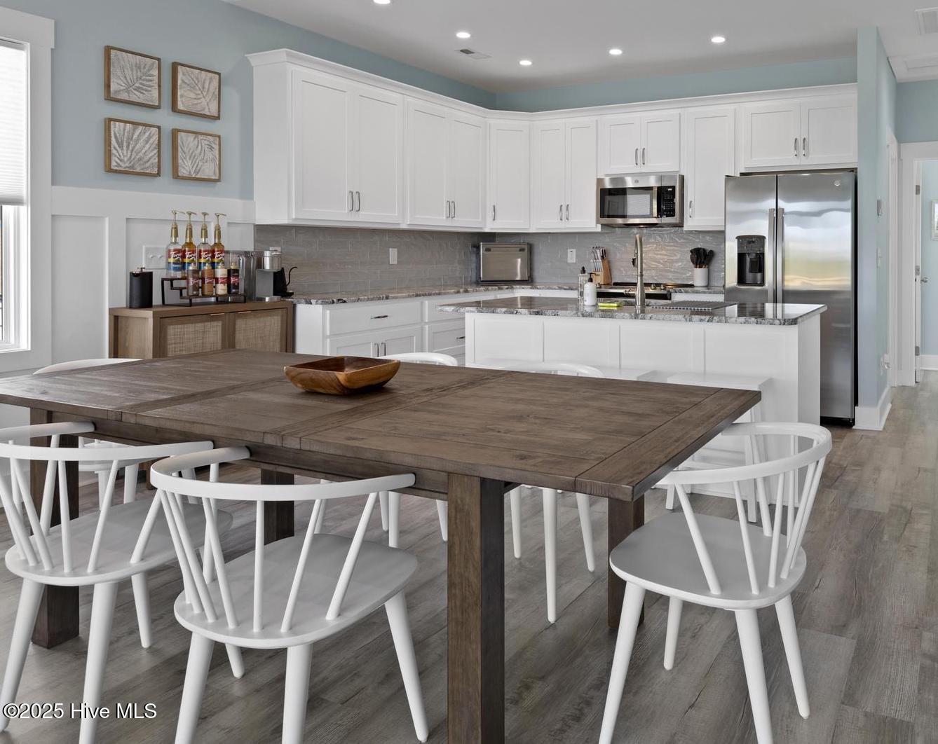 100533799 | Photo 14