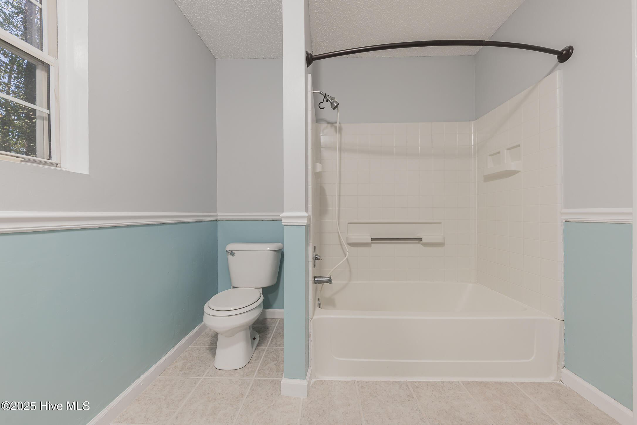 100537382 | Photo 28