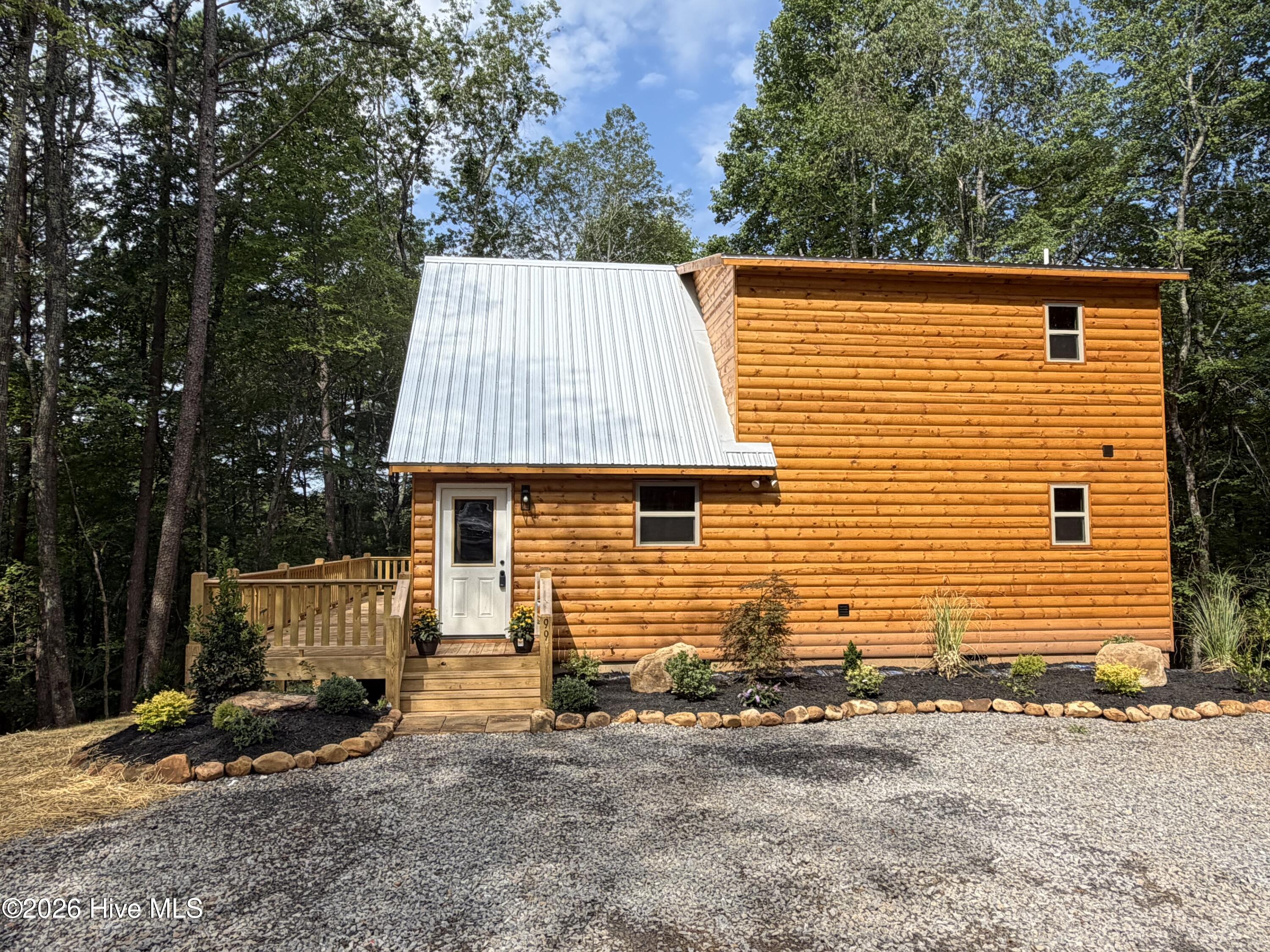 Listing Photo 98525260