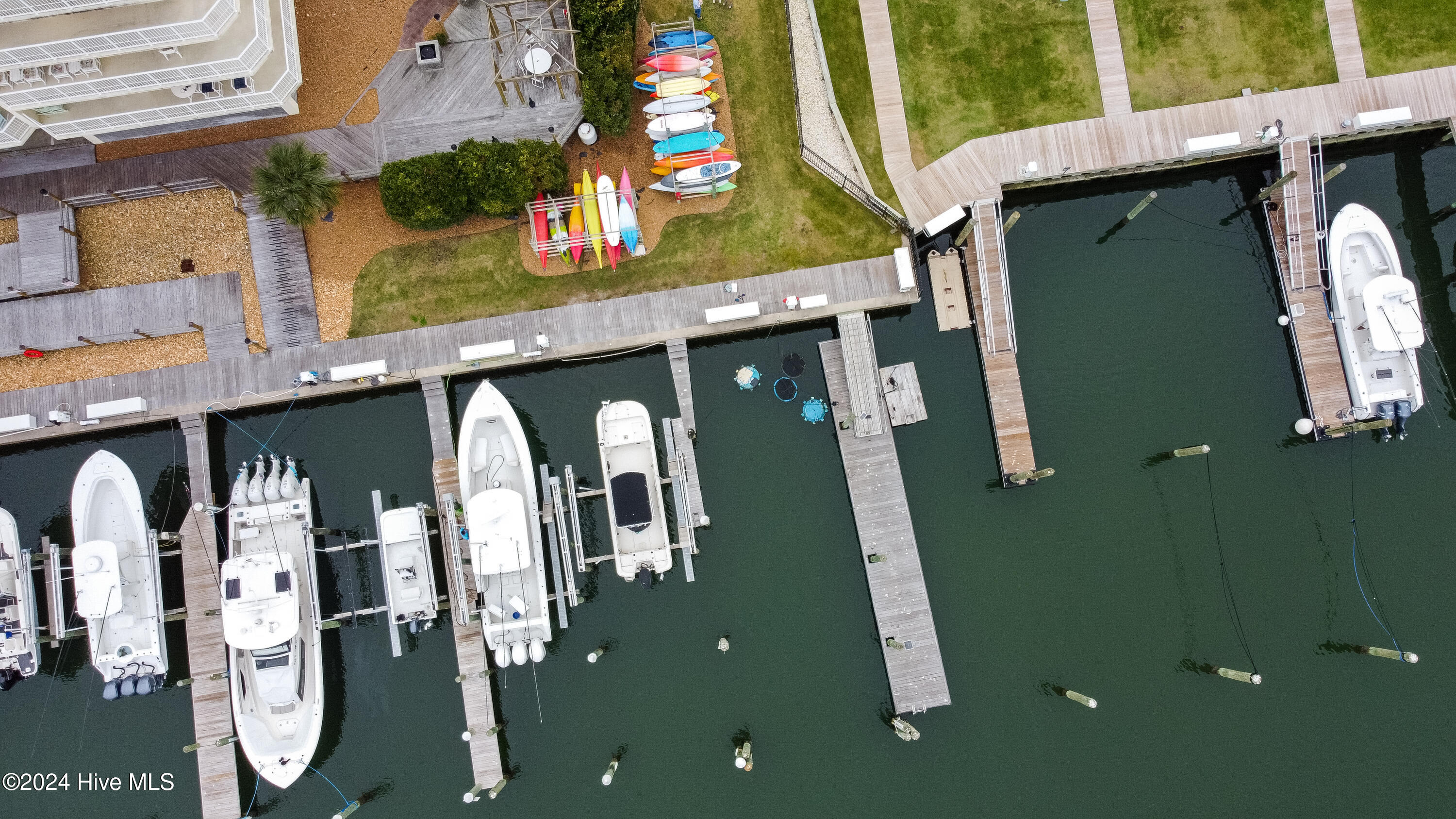 100 Olde Towne Yacht Club 