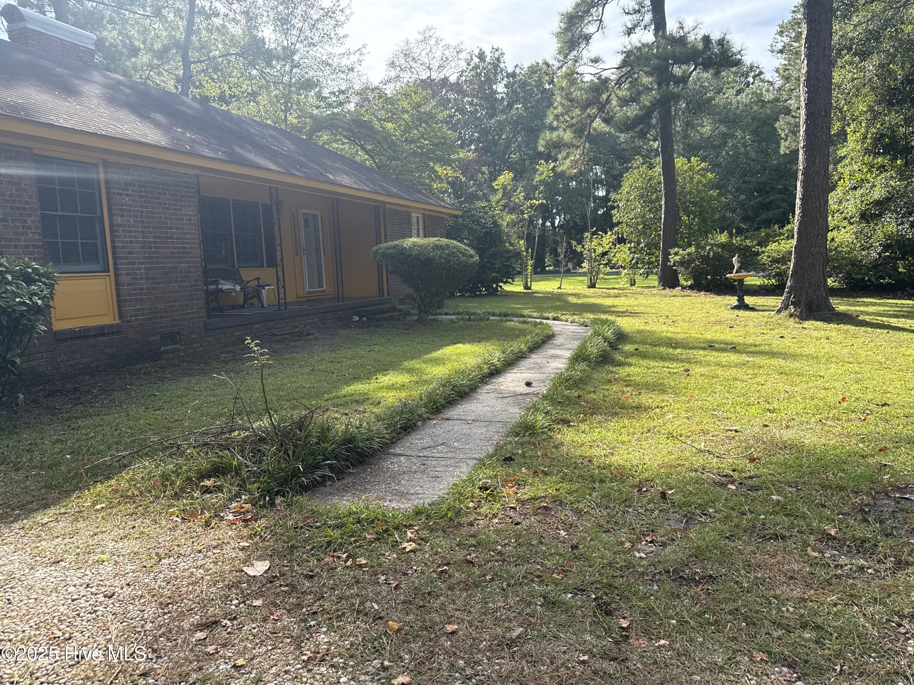 2_photo-1209-charles-drive