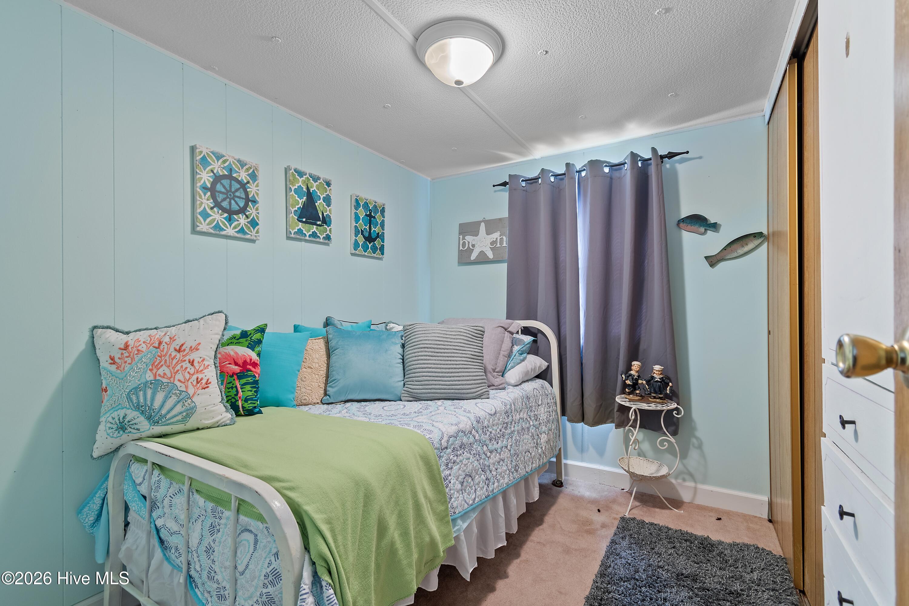 100563762 | Photo 26