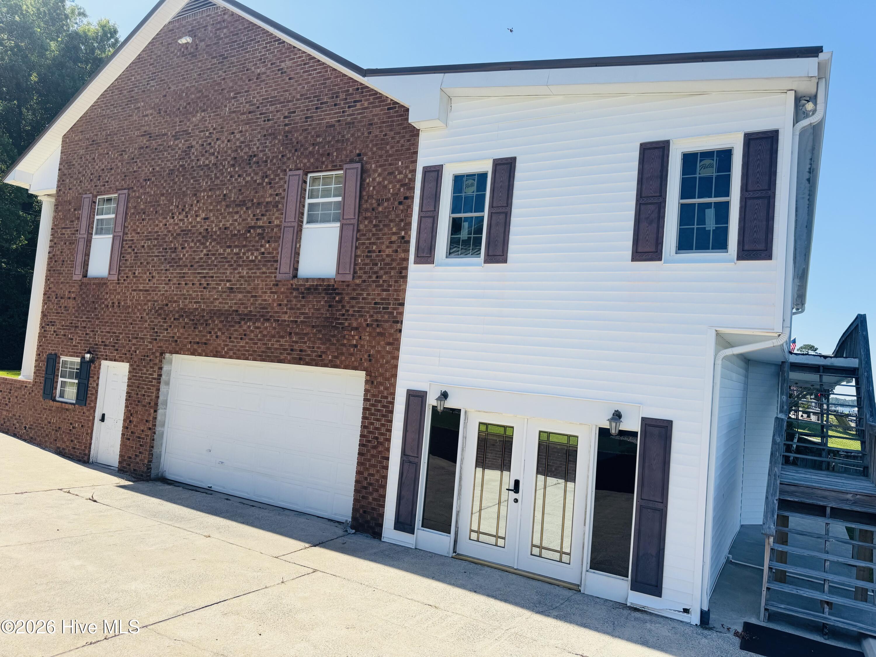 888 Seagate Drive,Newport