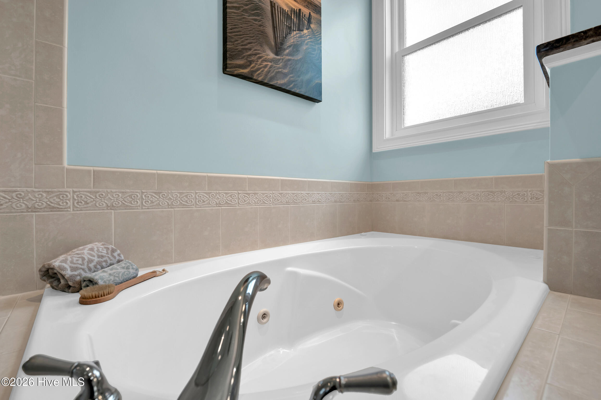 100547693 | Photo 21