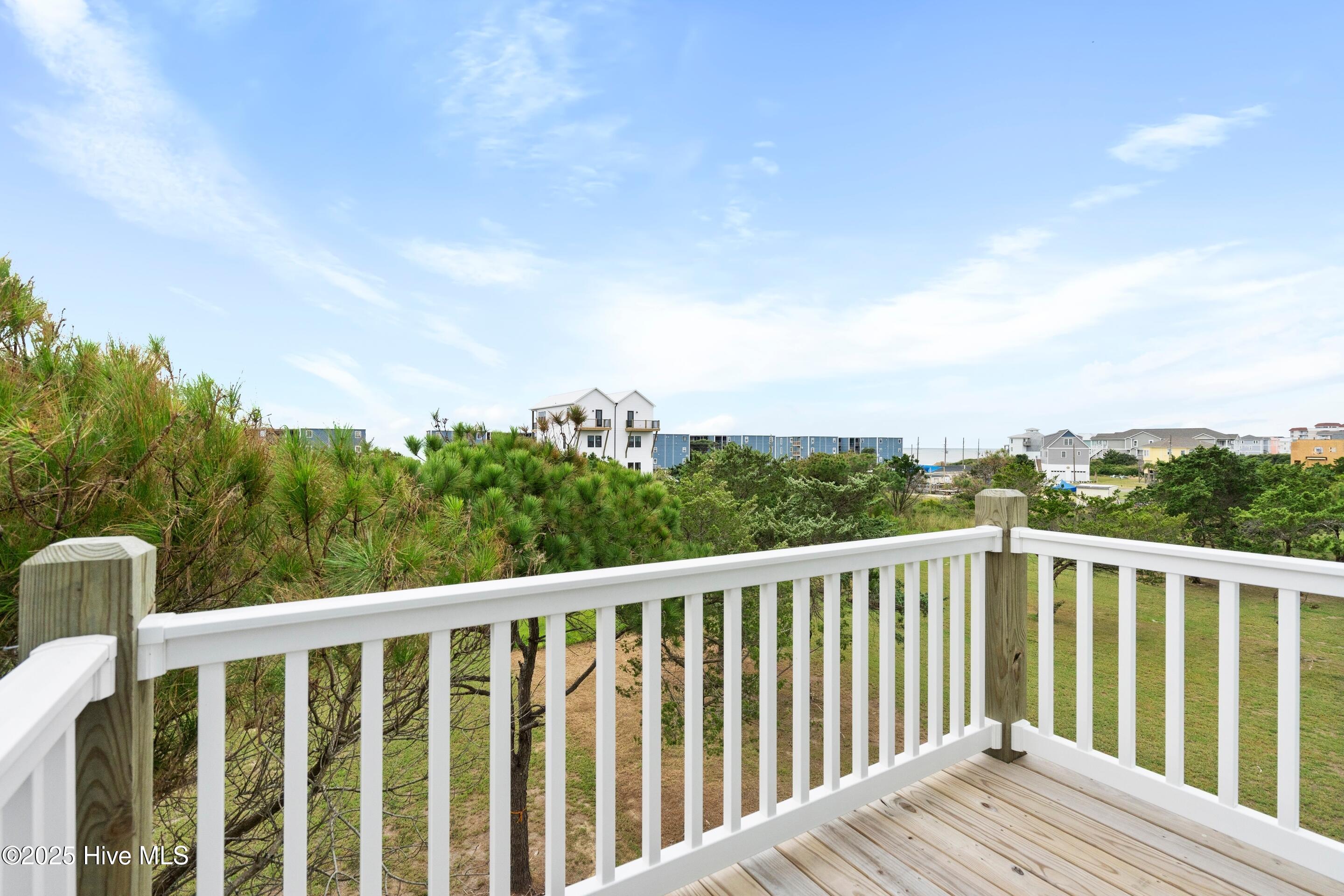 100525905 | Photo 27