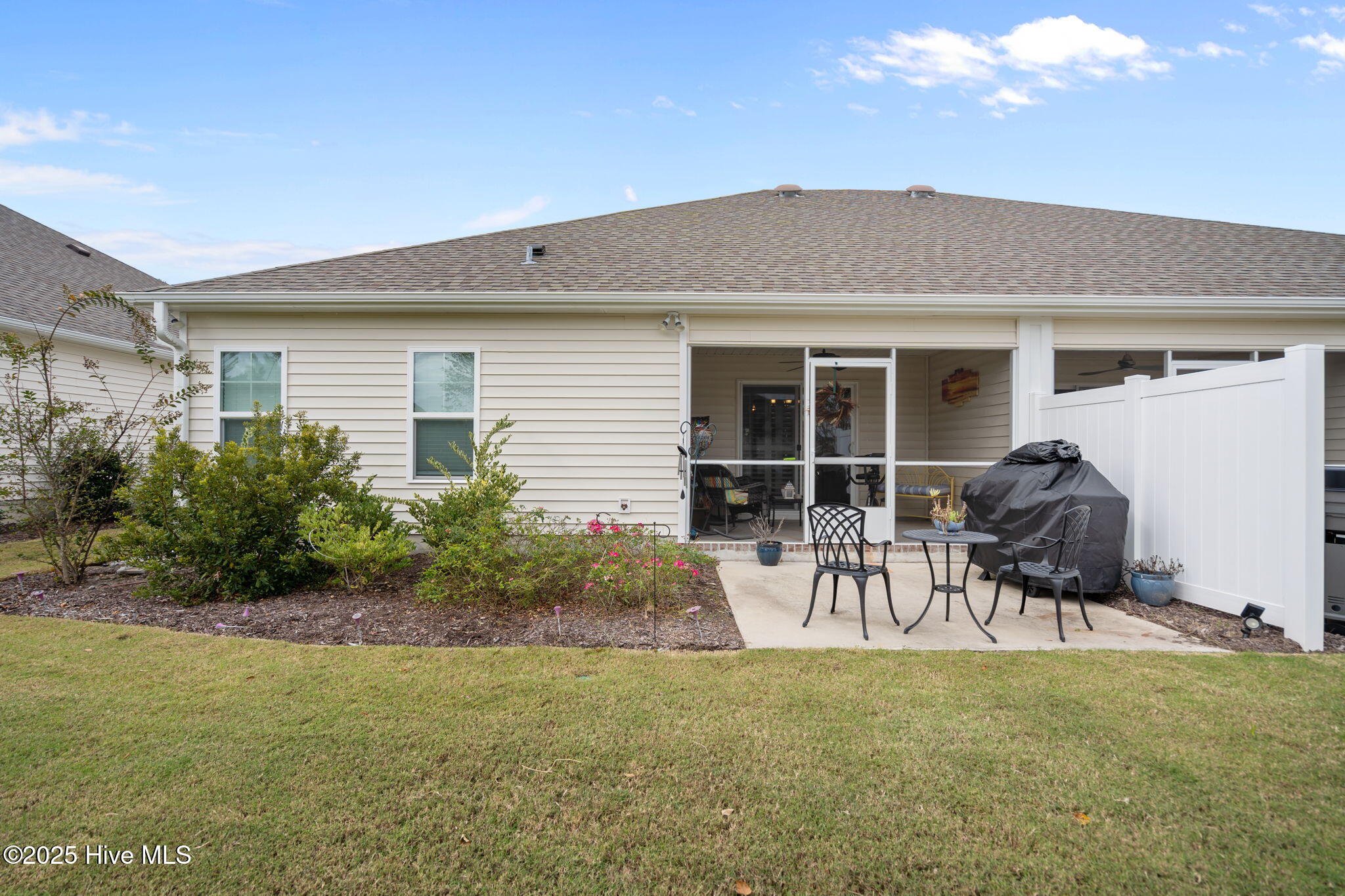 100539451 | Photo 39