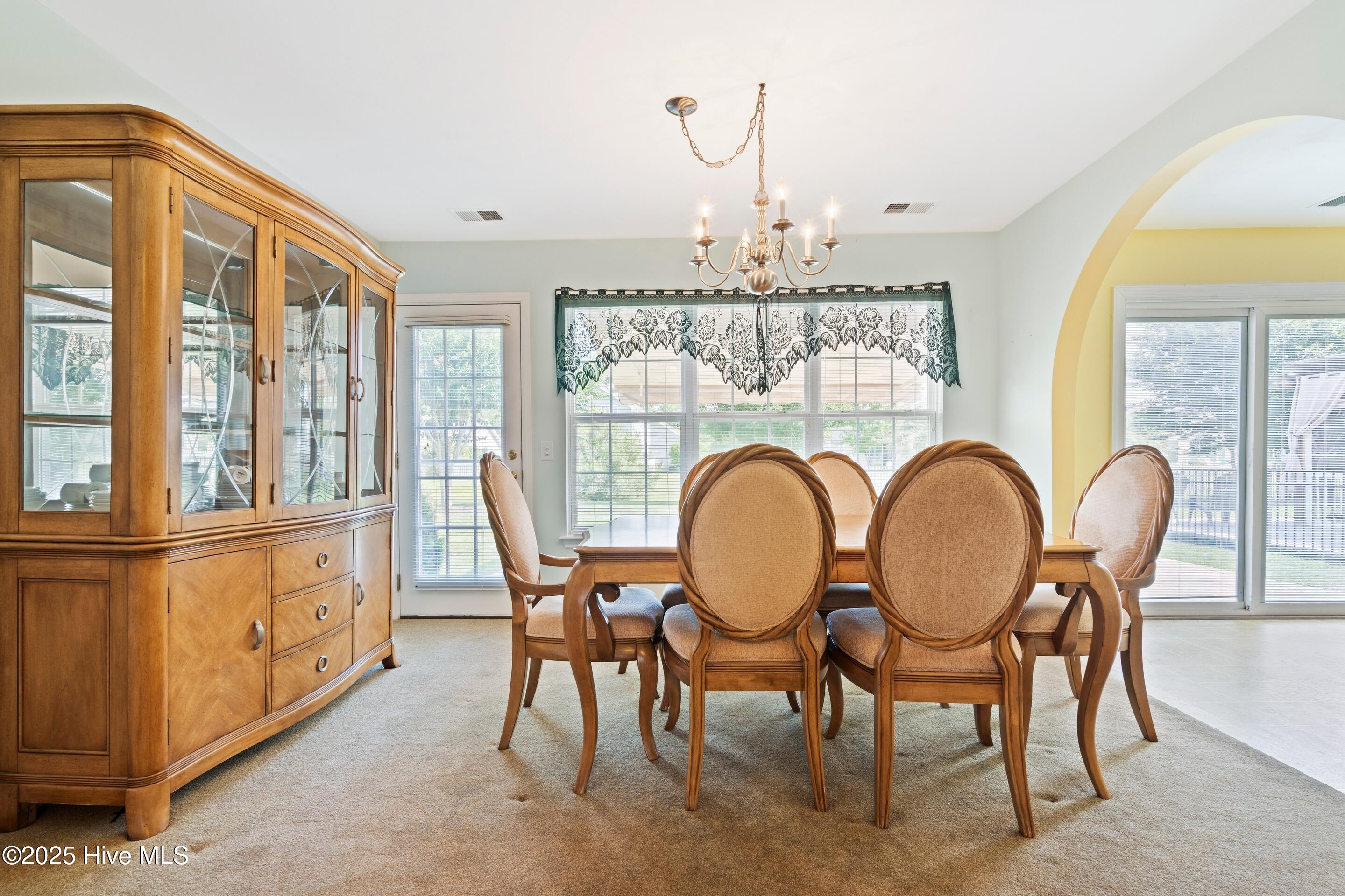 100509496 | Photo 34