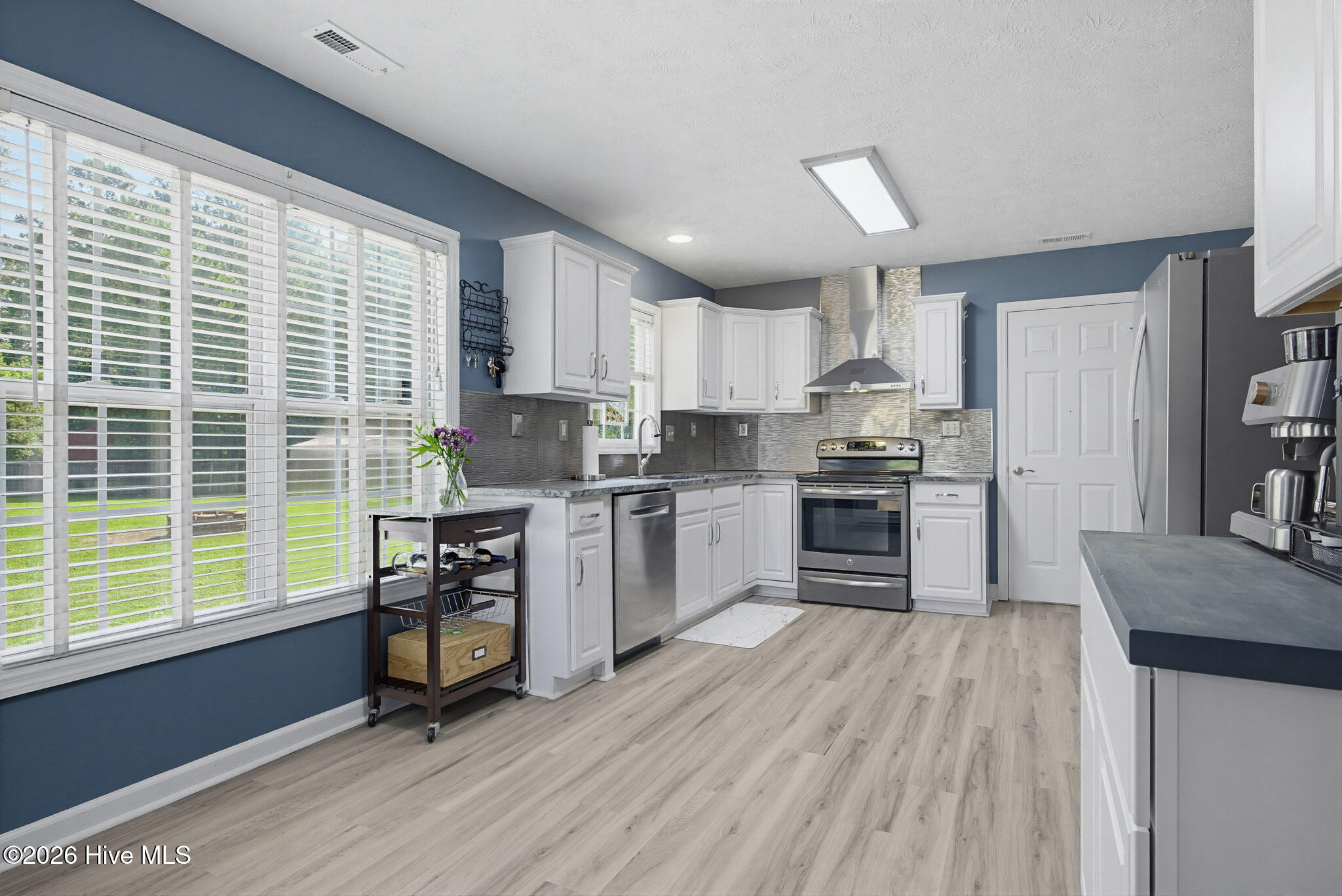 303 E Regent Court,Jacksonville