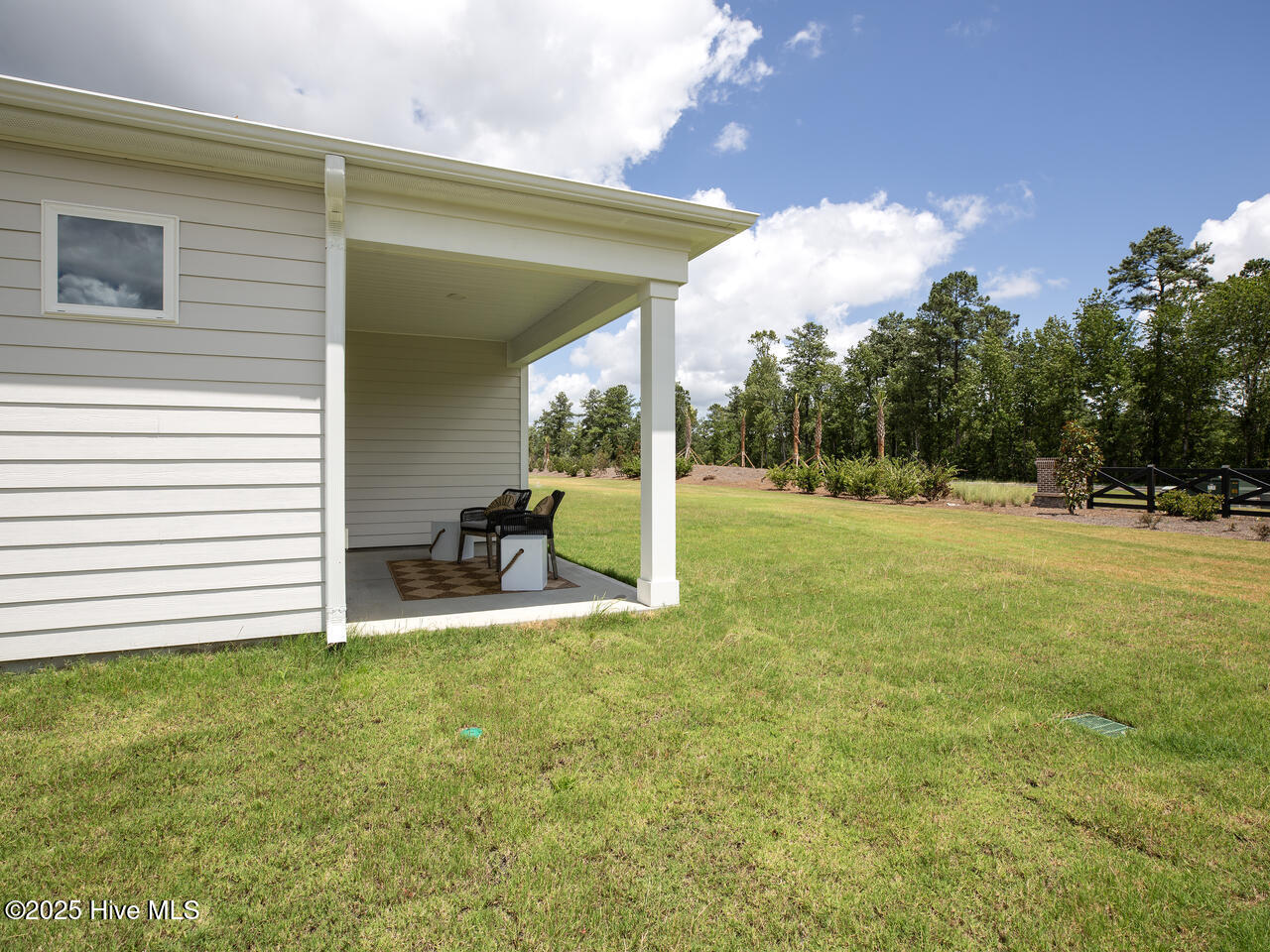 100567992 | Photo 25