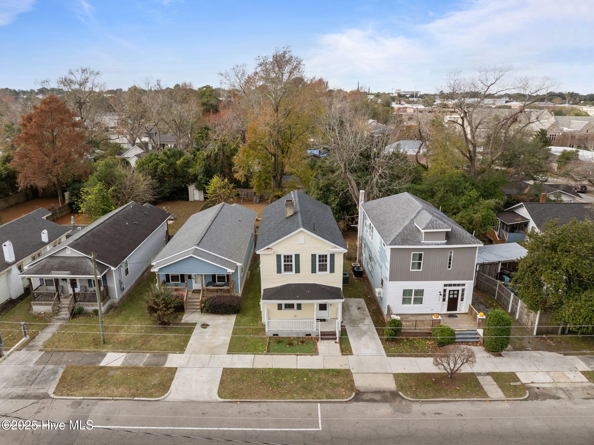 100544435 | Photo 54