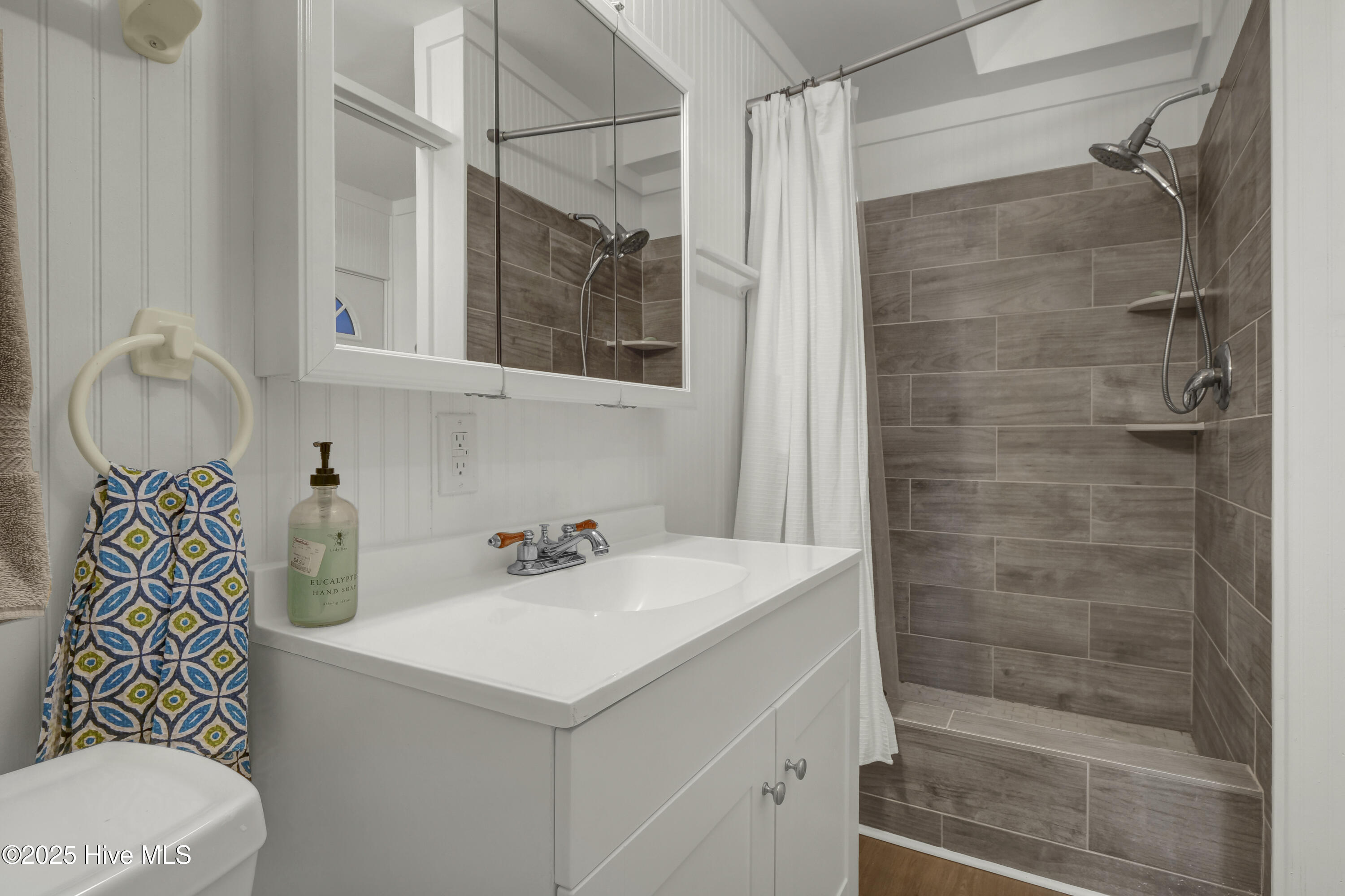 111 Cutlass Drive, Surf City, NC, 28445