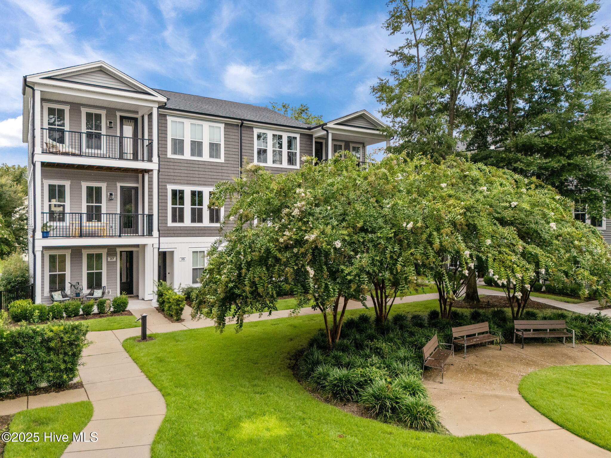317 Hendrix Lane, Wilmington, NC 28401 – photo 4: 3-web-or-mls-DJI_20250731120231_0866_D