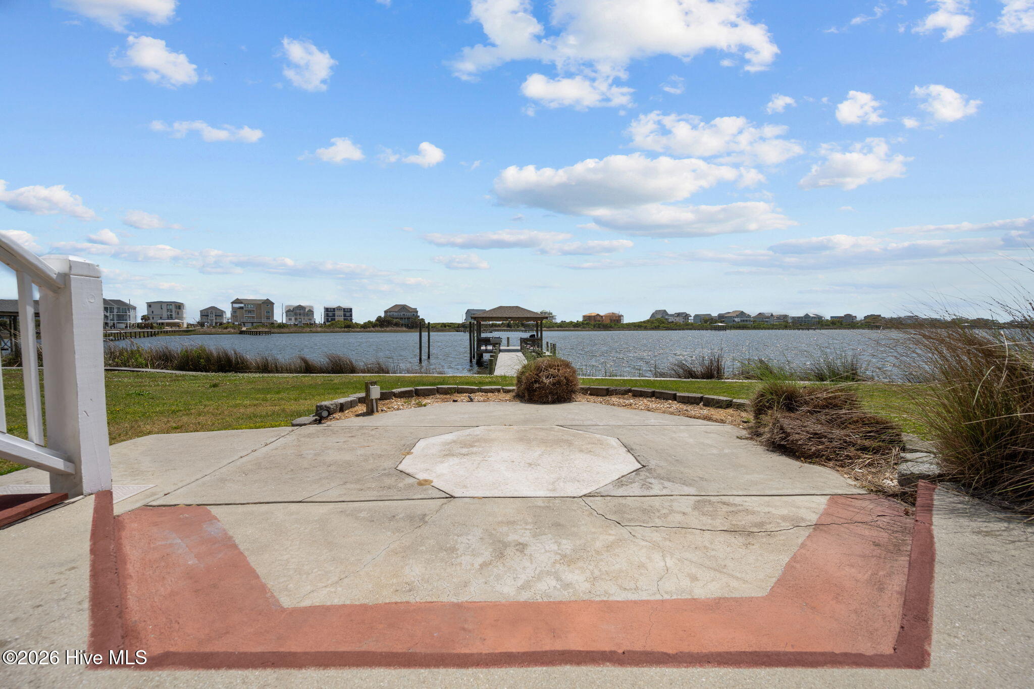 100568549 | Photo 57