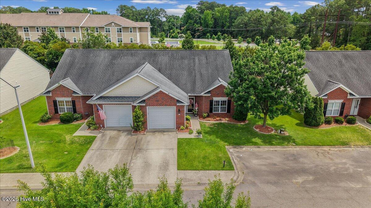 10-104 Oxford Dr-10