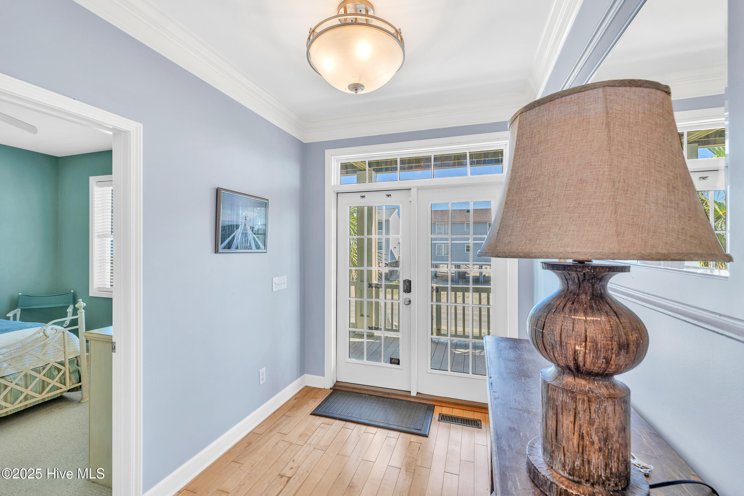 100509917 | Photo 41