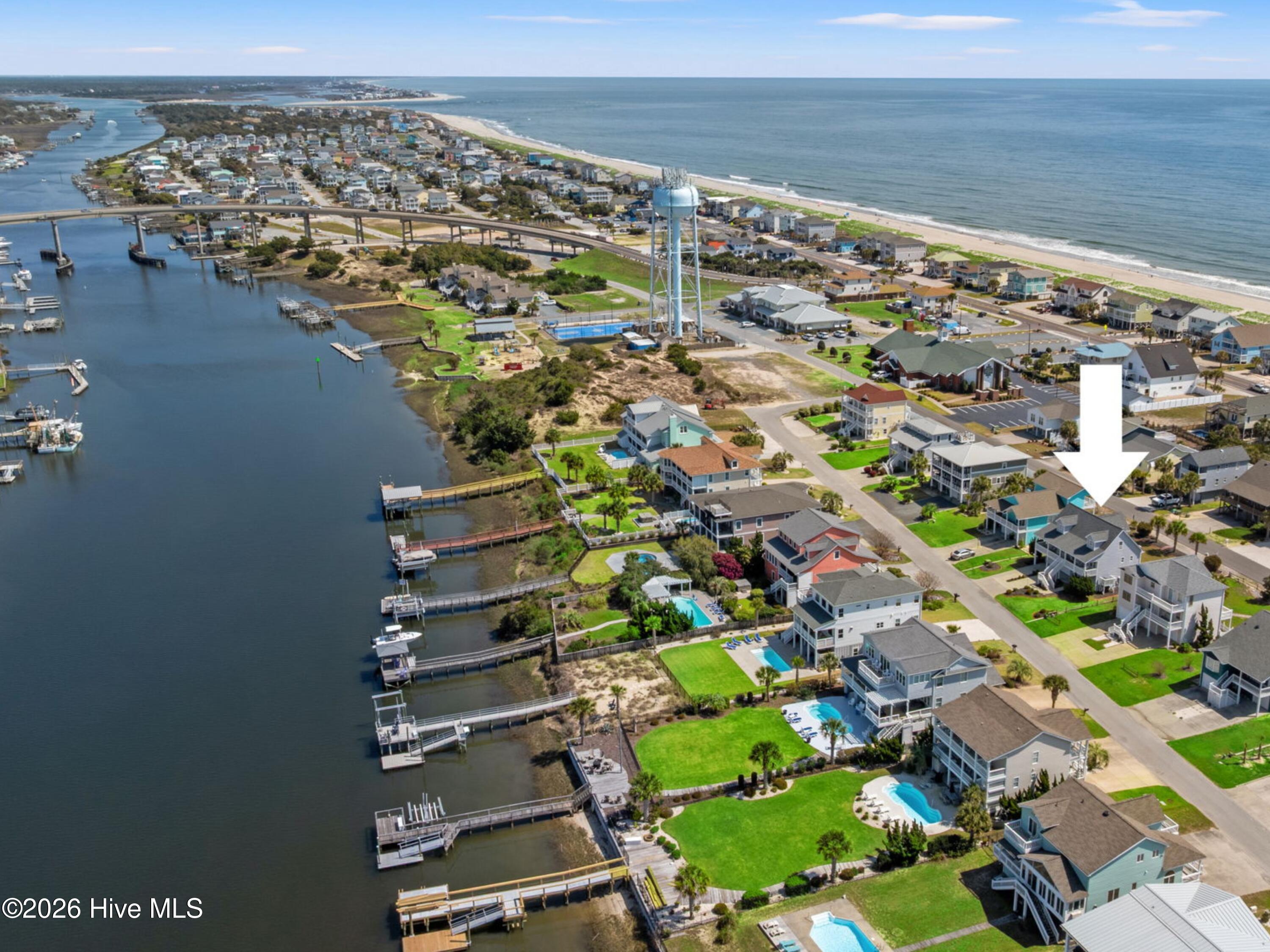 100564720 | Photo 35