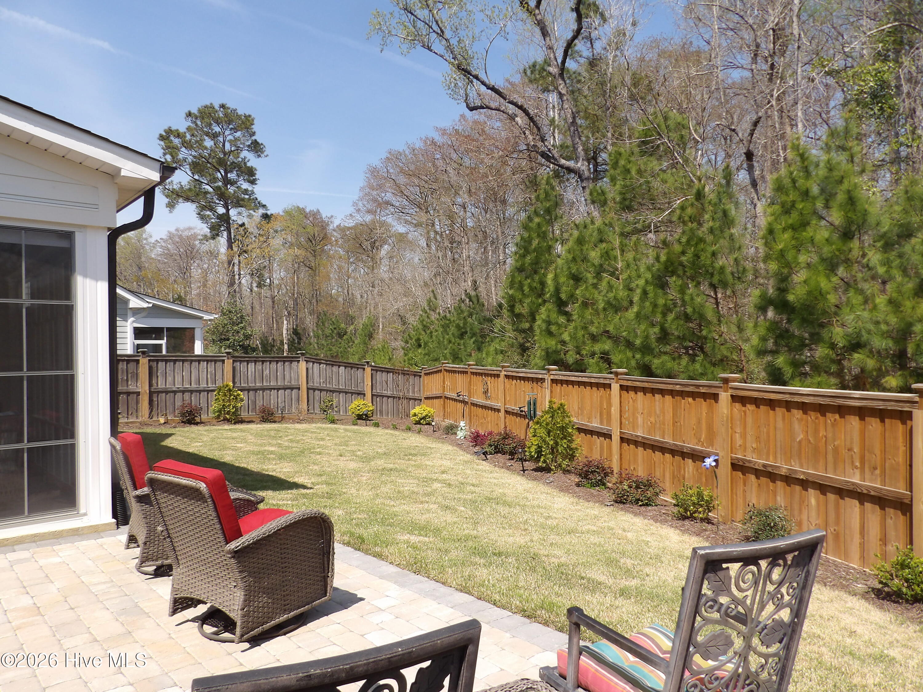 100561891 | Photo 59