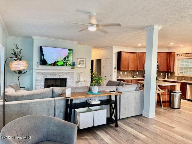 100545035 | Photo 76