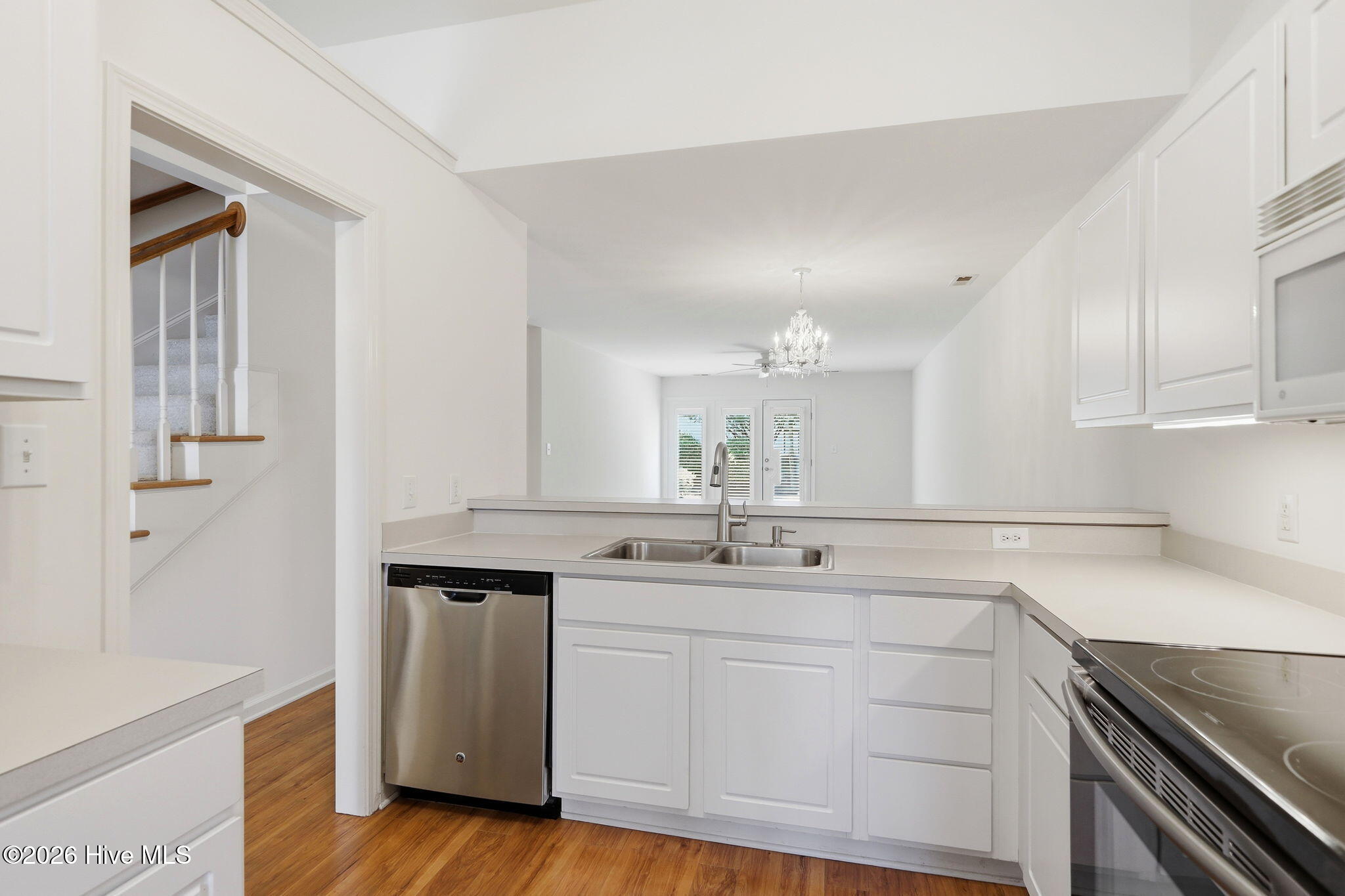 102 Oleander Court,Morehead City