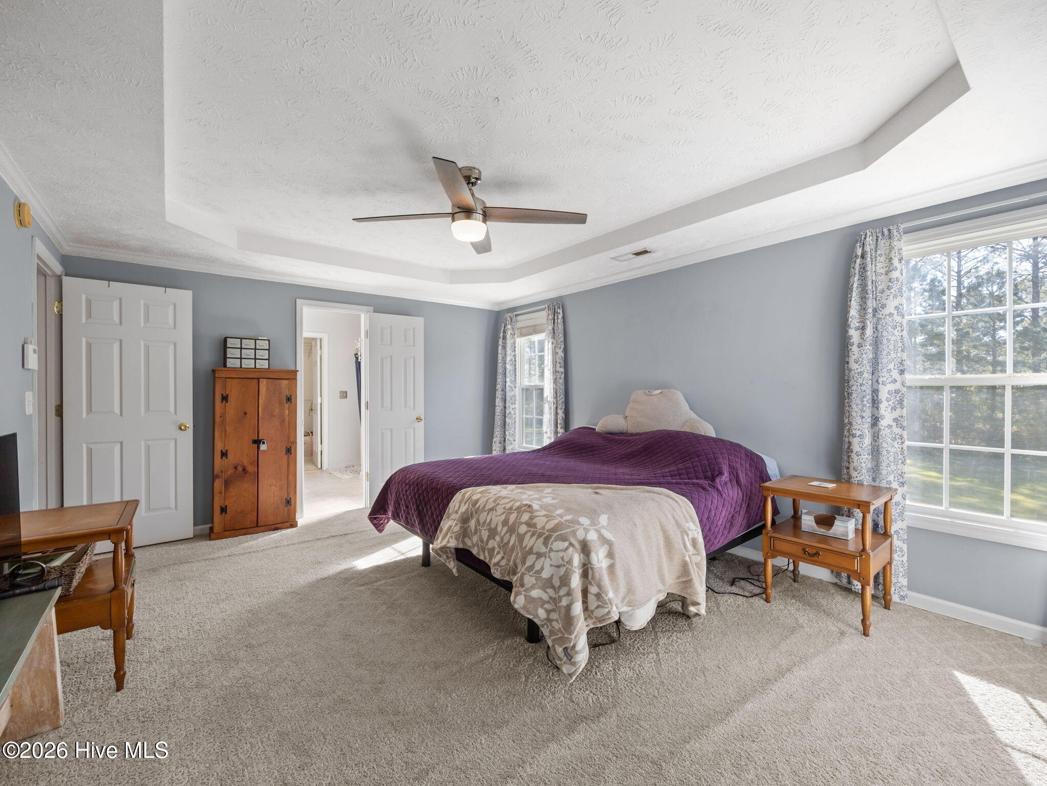 100566788 | Photo 28