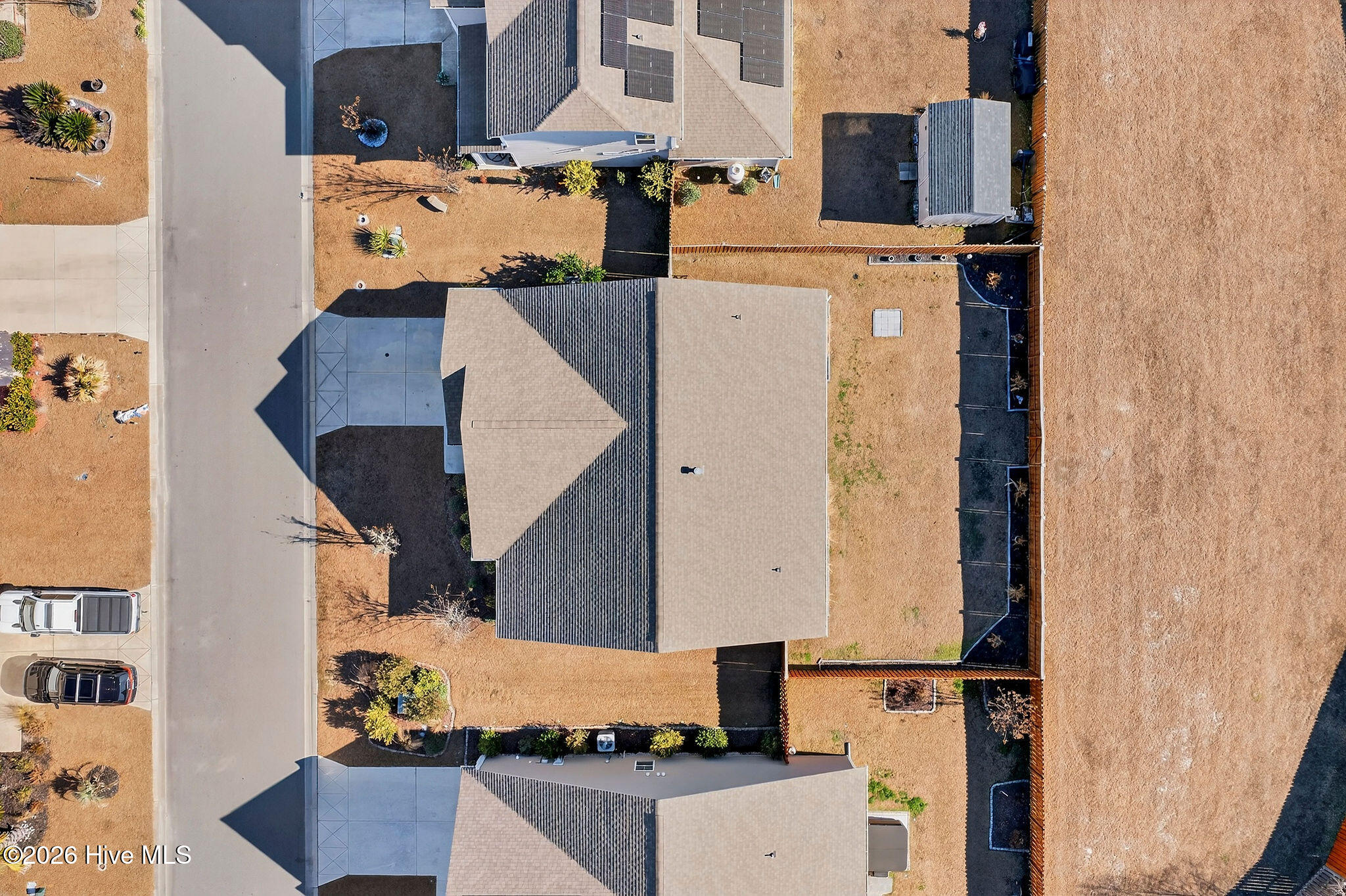 100547233 | Photo 40