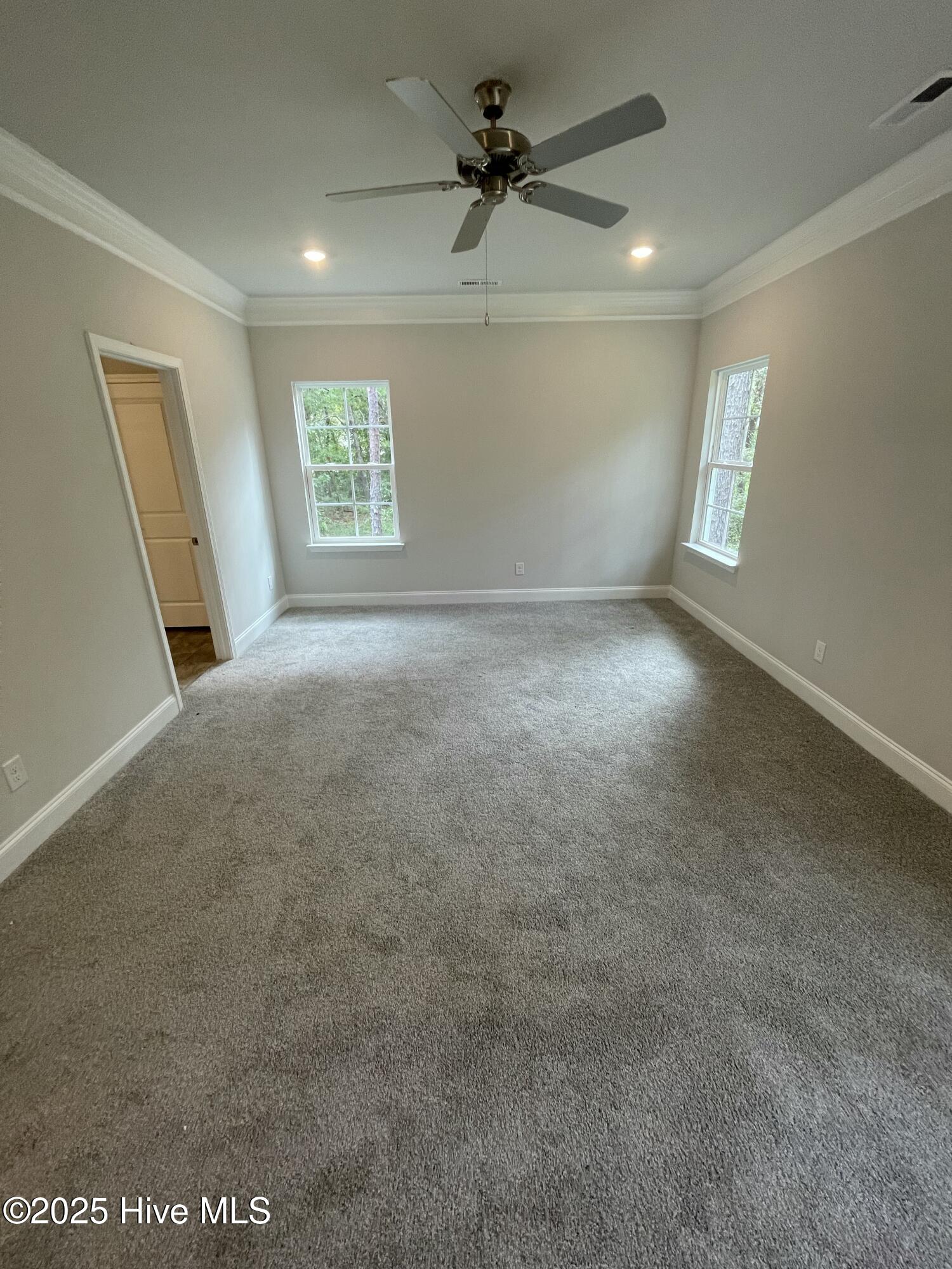 100514580 | Photo 33