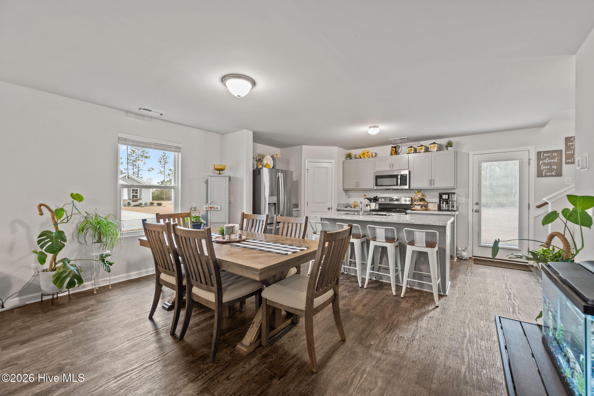 100552202 | Photo 25