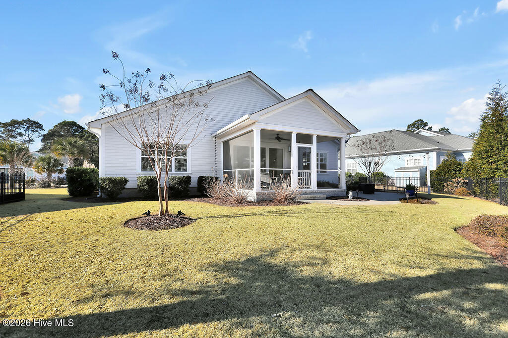 100553460 | Photo 38