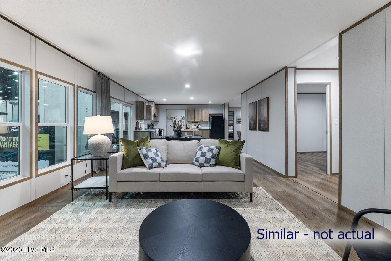 100547231 | Photo 27