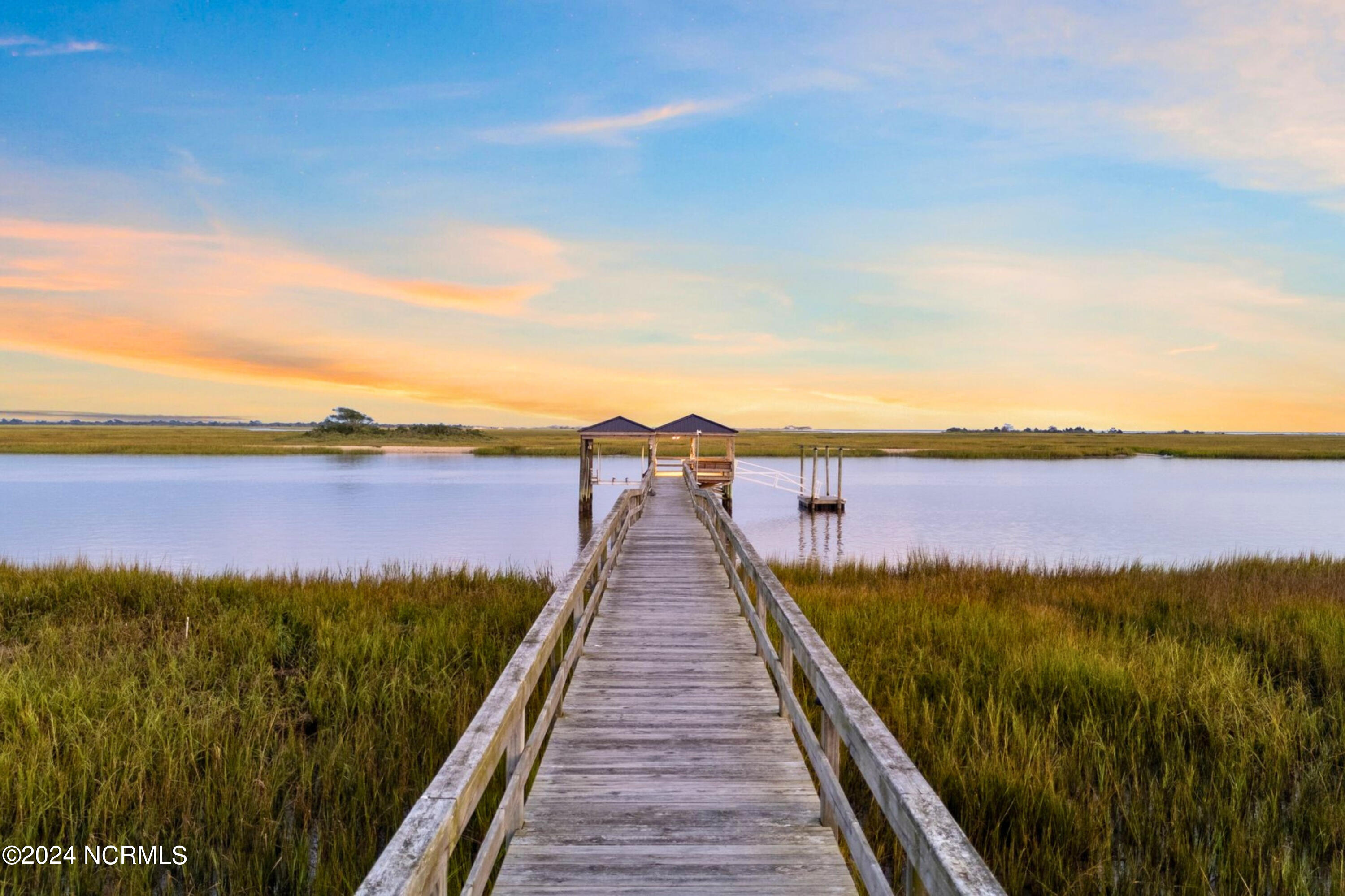 100553128 | Photo 67