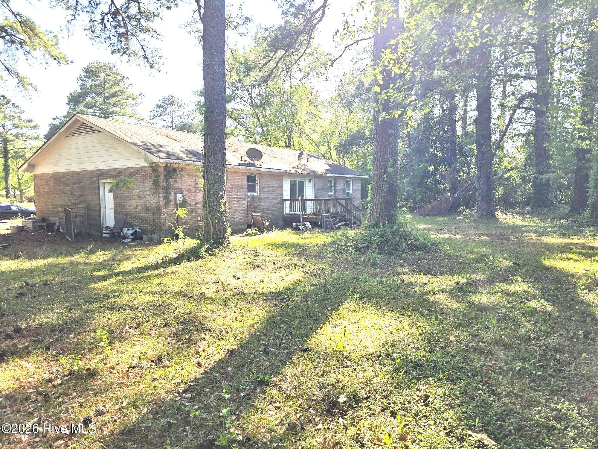 100567679 | Photo 30