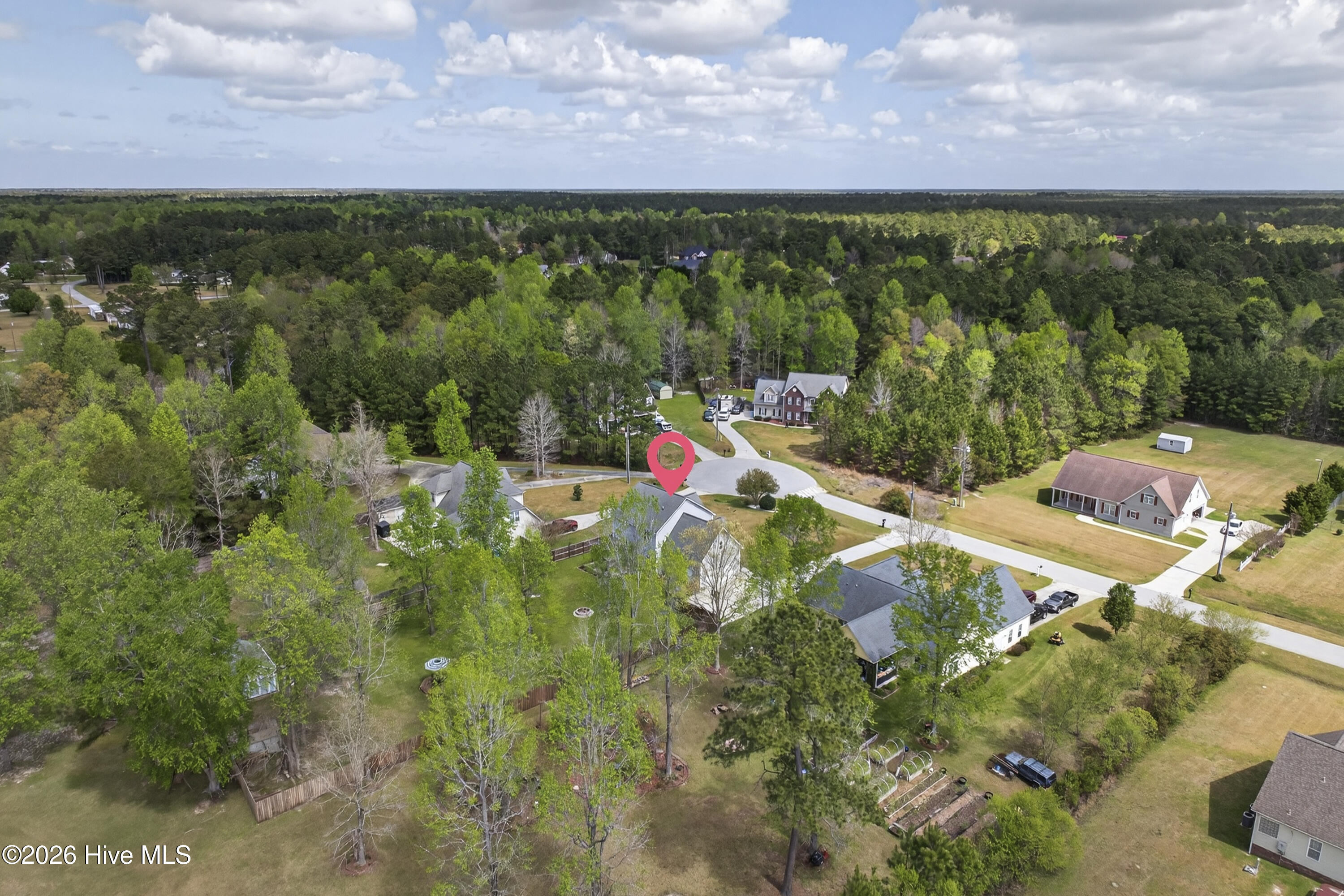 100565225 | Photo 57