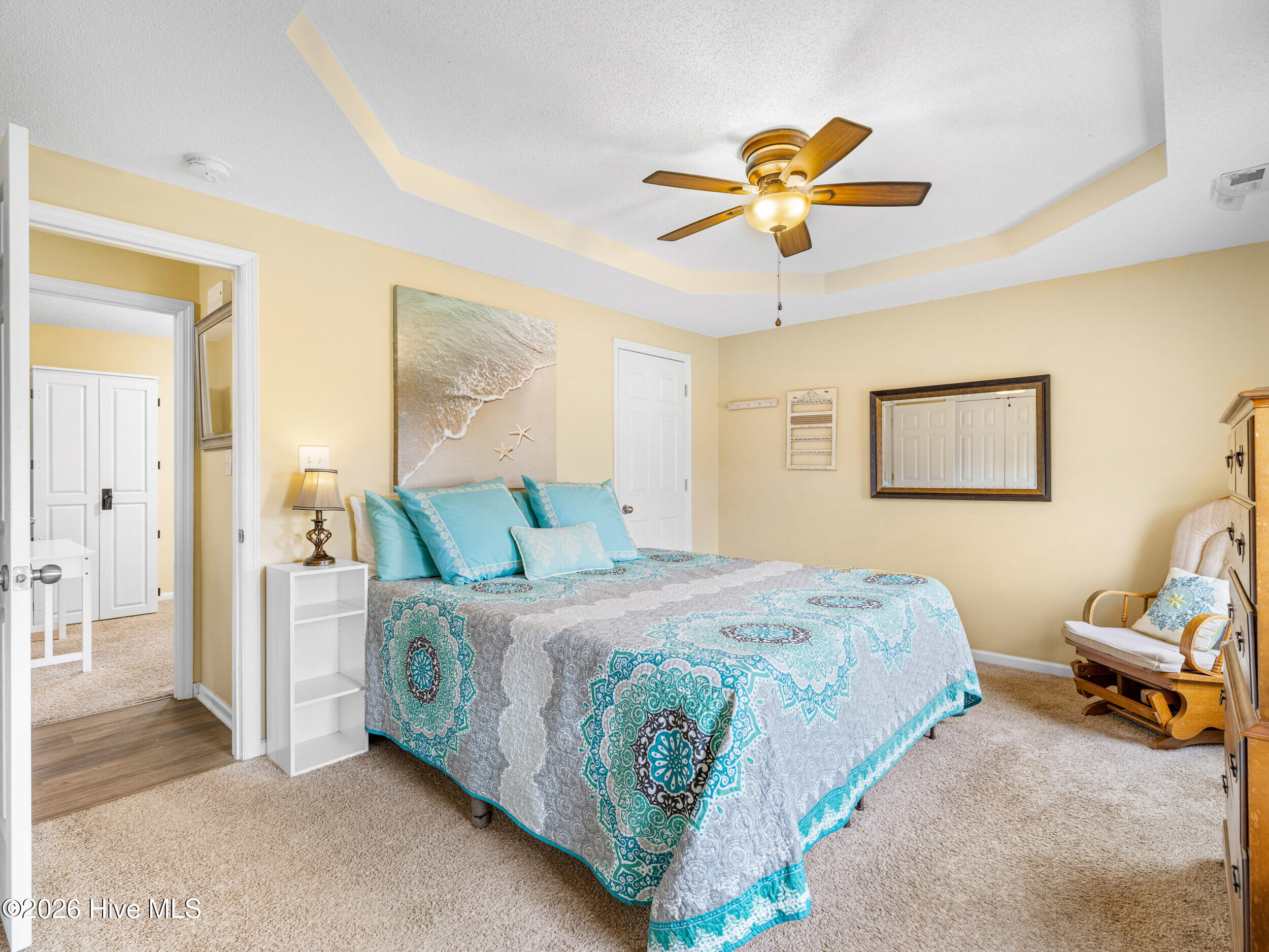 100556892 | Photo 16