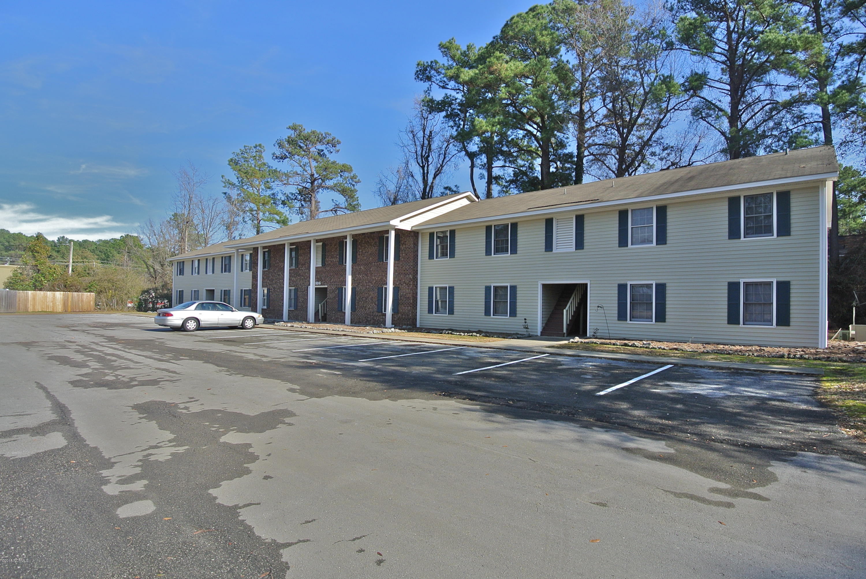 Exterior photo of 1106 Karen Drive C, New Bern, NC 28562. MLS: 100598762